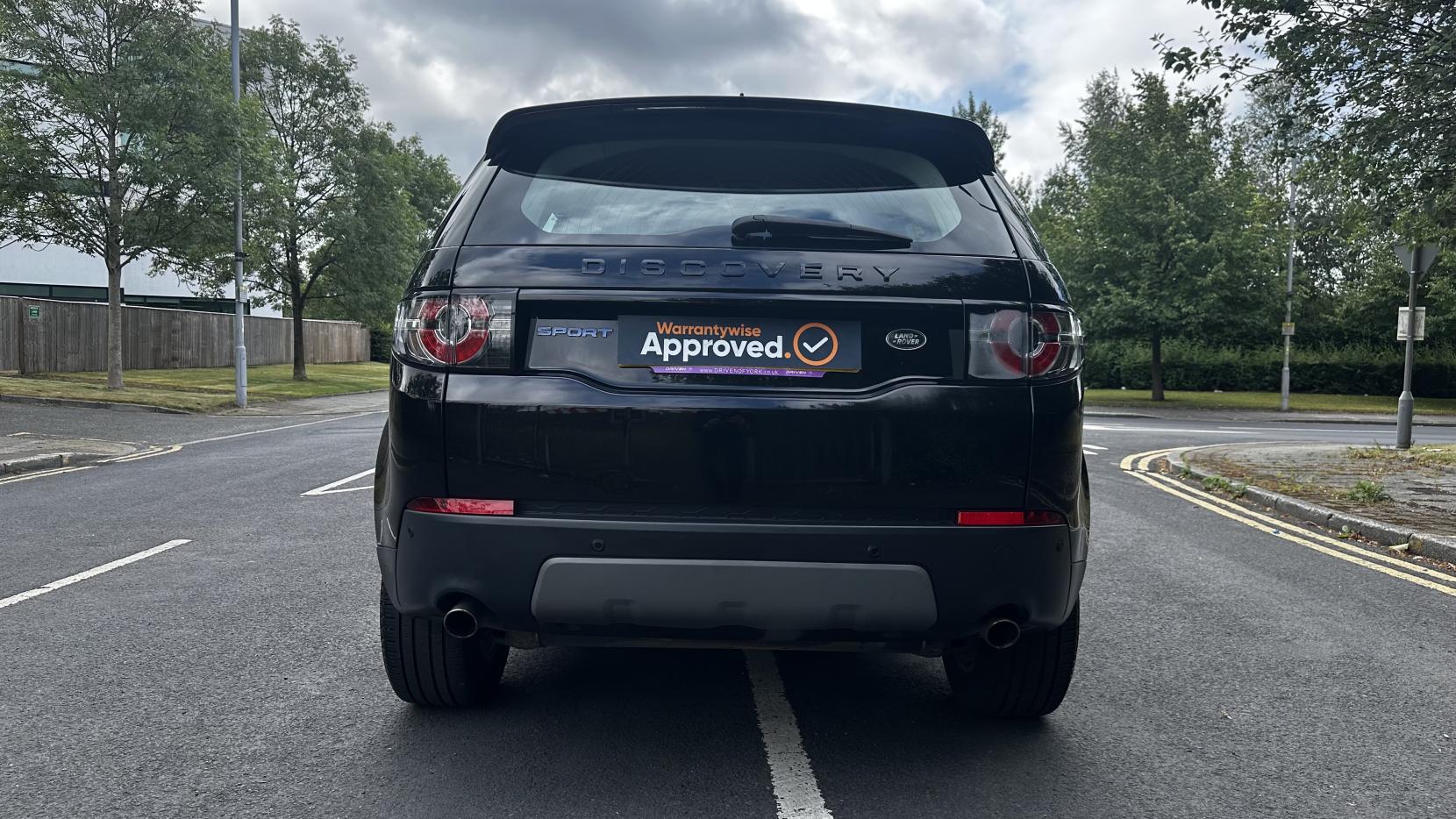 Land Rover Discovery Sport 2.0 TD4 SE SUV 5dr Diesel Manual 4WD Euro 6 (s/s) (5 Seat) (150 ps)