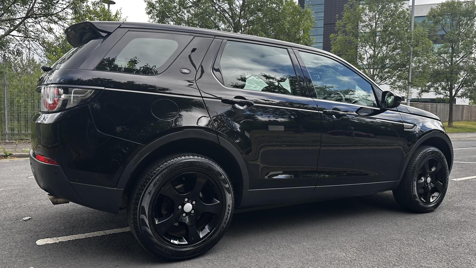 Land Rover Discovery Sport 2.0 TD4 SE SUV 5dr Diesel Manual 4WD Euro 6 (s/s) (5 Seat) (150 ps)