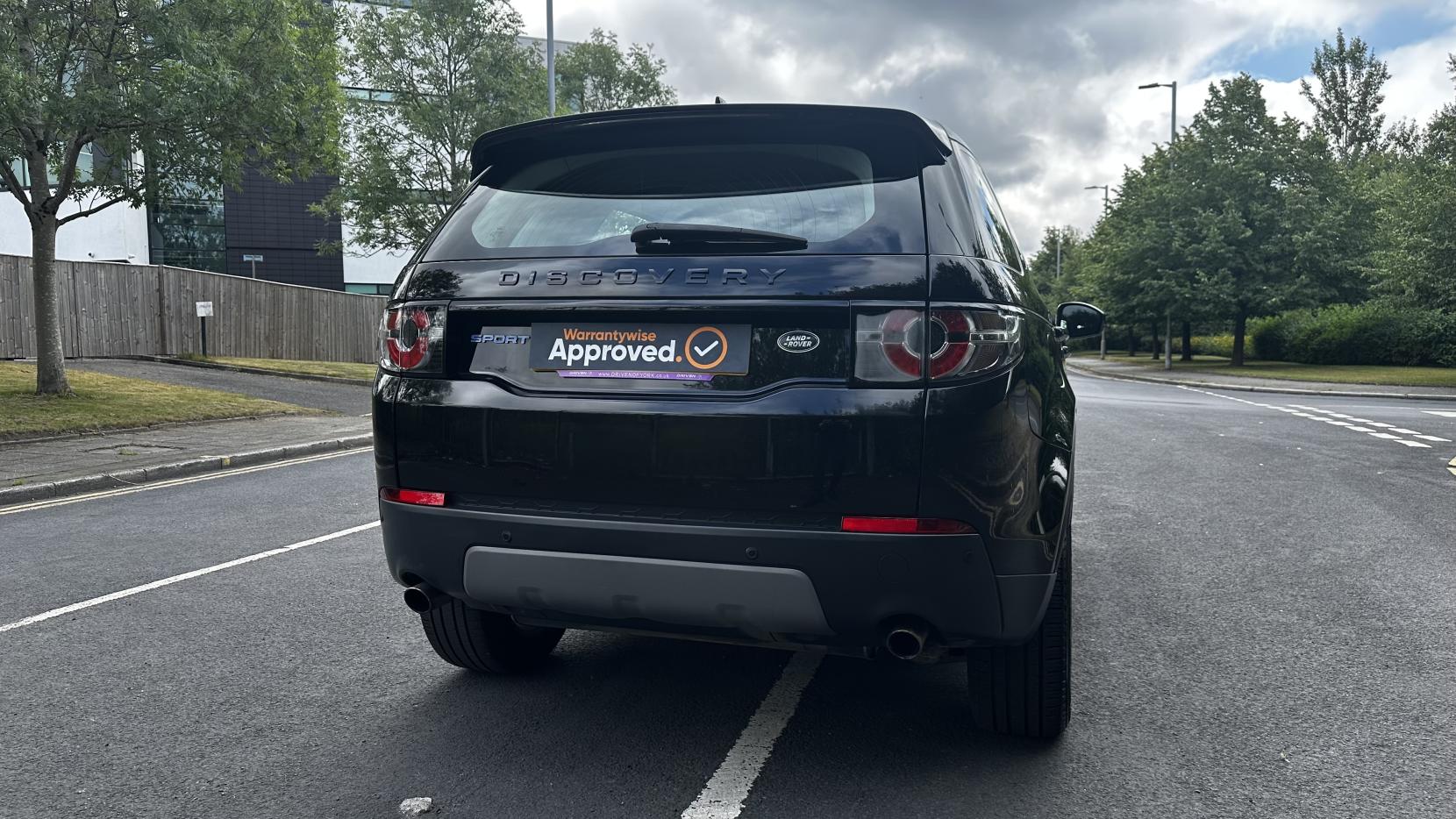 Land Rover Discovery Sport 2.0 TD4 SE SUV 5dr Diesel Manual 4WD Euro 6 (s/s) (5 Seat) (150 ps)