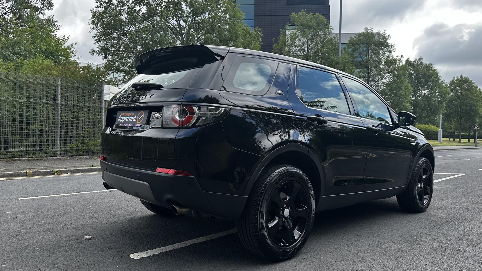 Land Rover Discovery Sport 2.0 TD4 SE SUV 5dr Diesel Manual 4WD Euro 6 (s/s) (5 Seat) (150 ps)