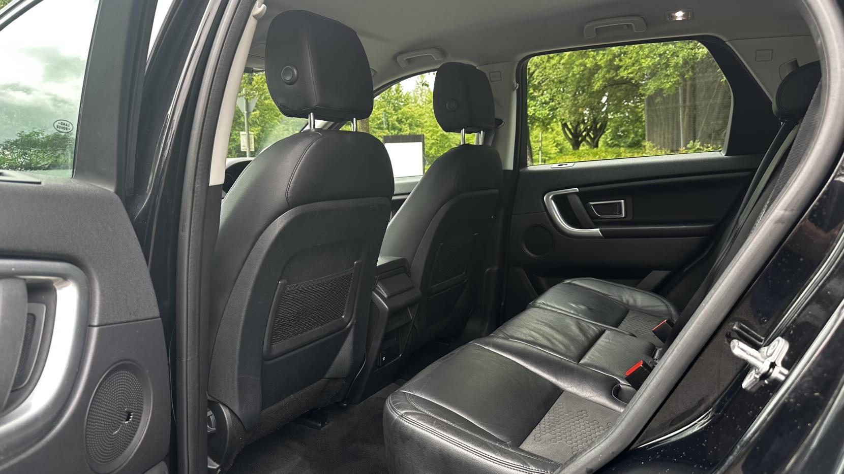 Land Rover Discovery Sport 2.0 TD4 SE SUV 5dr Diesel Manual 4WD Euro 6 (s/s) (5 Seat) (150 ps)