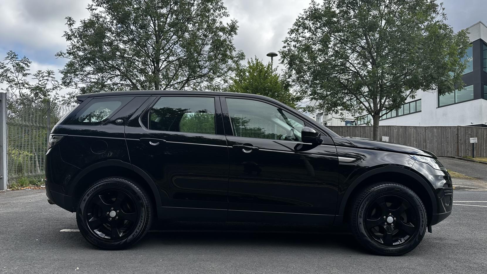 Land Rover Discovery Sport 2.0 TD4 SE SUV 5dr Diesel Manual 4WD Euro 6 (s/s) (5 Seat) (150 ps)