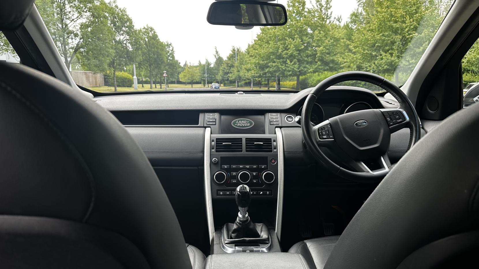 Land Rover Discovery Sport 2.0 TD4 SE SUV 5dr Diesel Manual 4WD Euro 6 (s/s) (5 Seat) (150 ps)