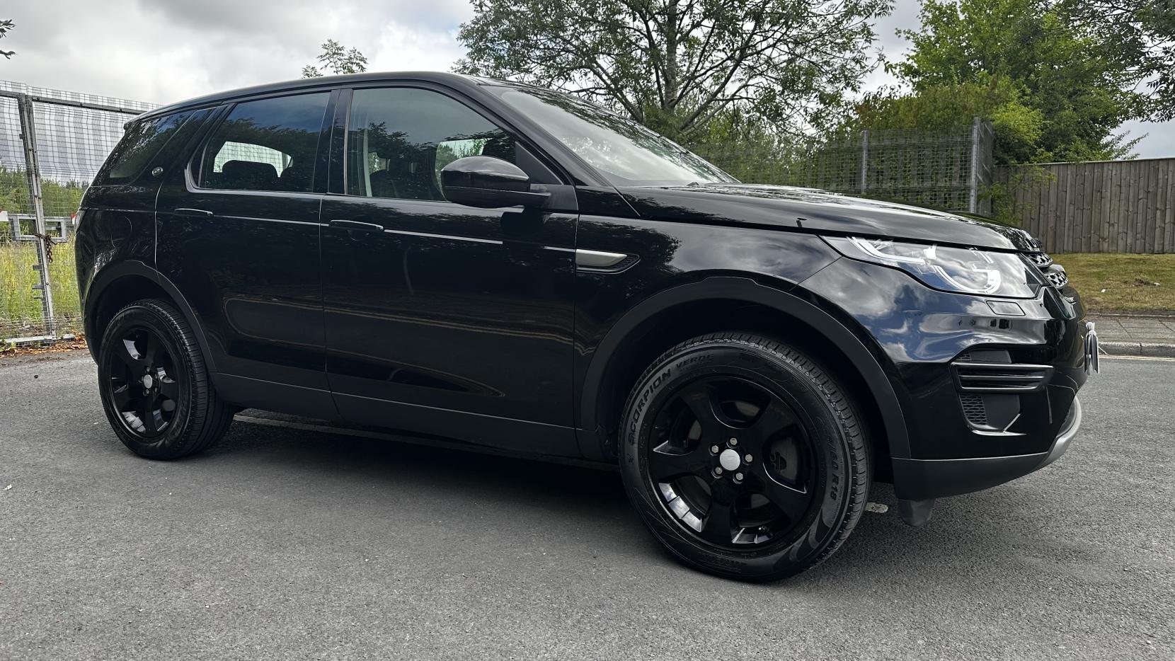 Land Rover Discovery Sport 2.0 TD4 SE SUV 5dr Diesel Manual 4WD Euro 6 (s/s) (5 Seat) (150 ps)