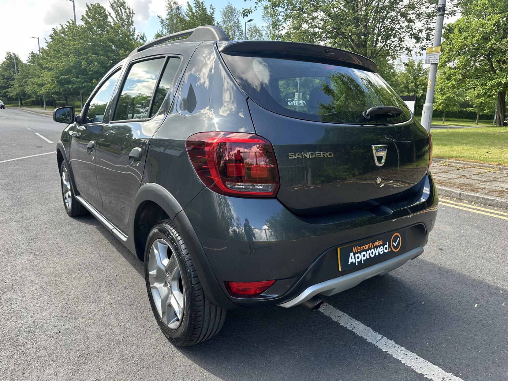 Dacia Sandero Stepway 0.9 TCe Essential Hatchback 5dr Petrol Manual Euro 6 (s/s) (90 ps)