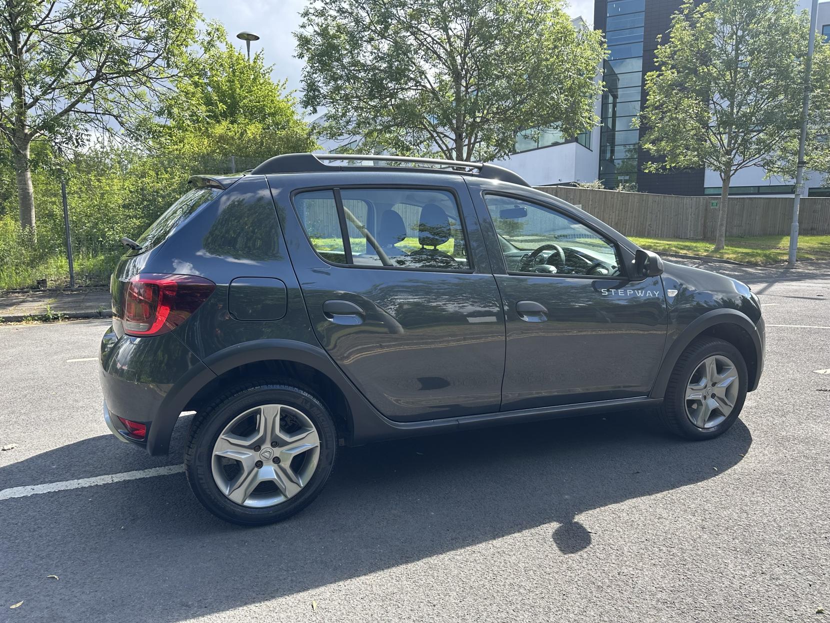 Dacia Sandero Stepway 0.9 TCe Essential Hatchback 5dr Petrol Manual Euro 6 (s/s) (90 ps)