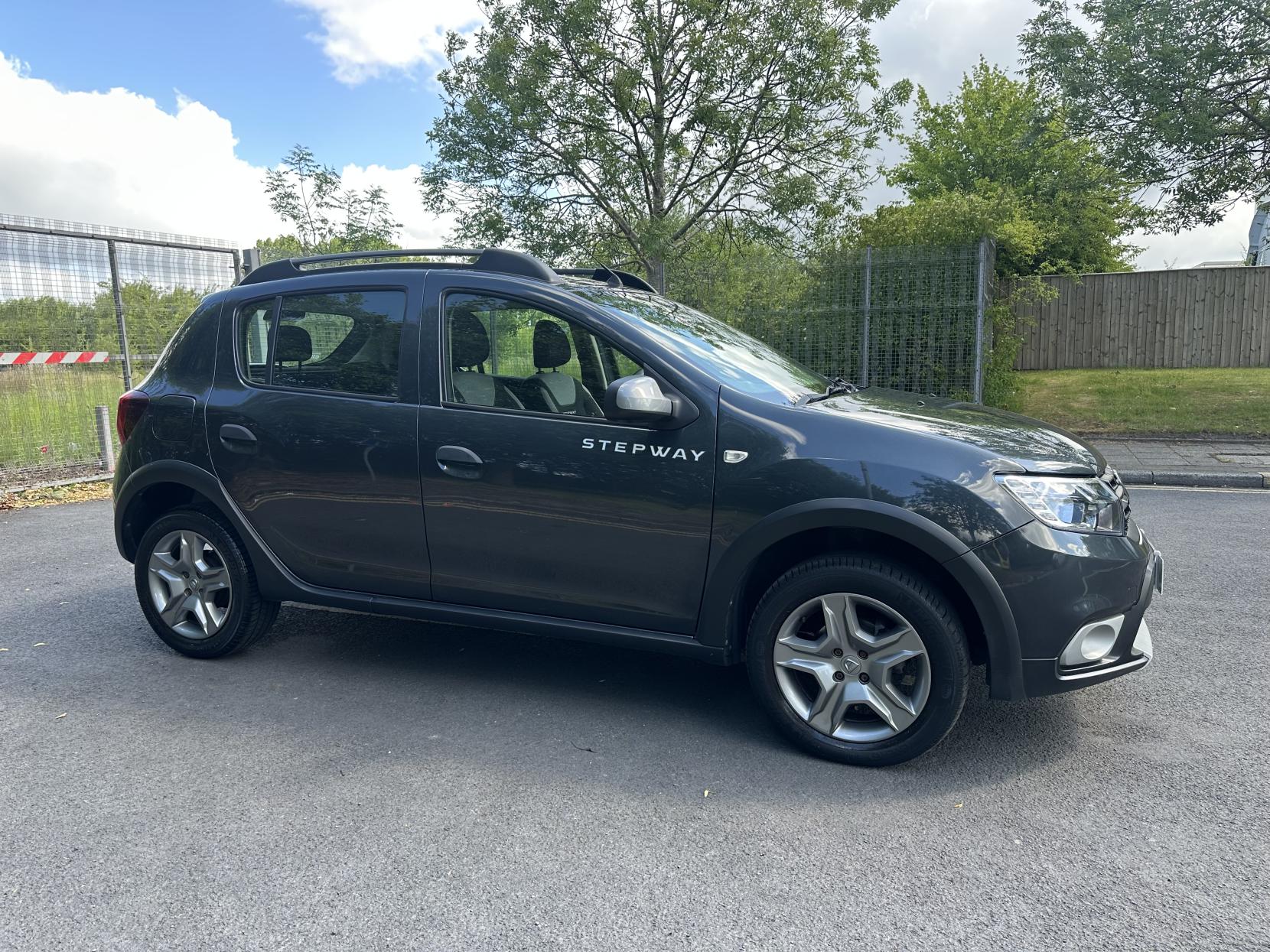 Dacia Sandero Stepway 0.9 TCe Essential Hatchback 5dr Petrol Manual Euro 6 (s/s) (90 ps)