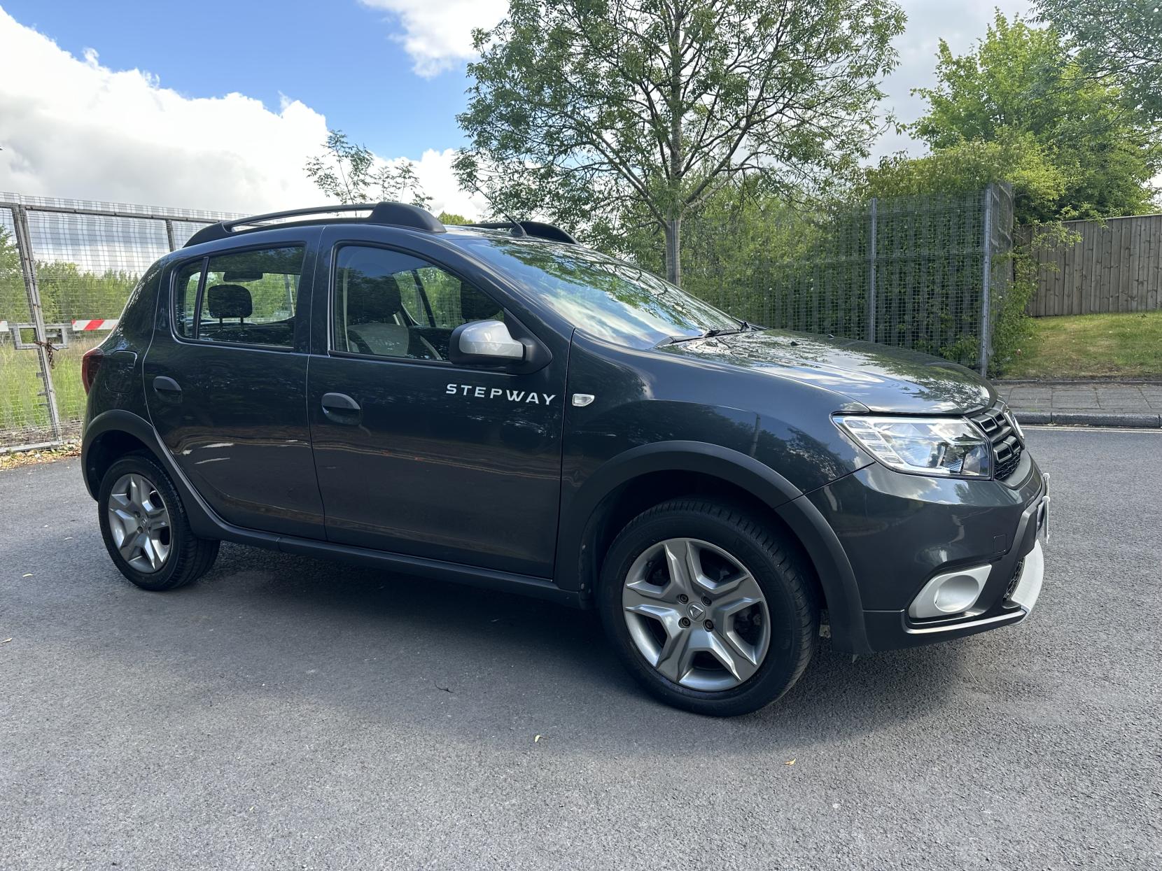 Dacia Sandero Stepway 0.9 TCe Essential Hatchback 5dr Petrol Manual Euro 6 (s/s) (90 ps)