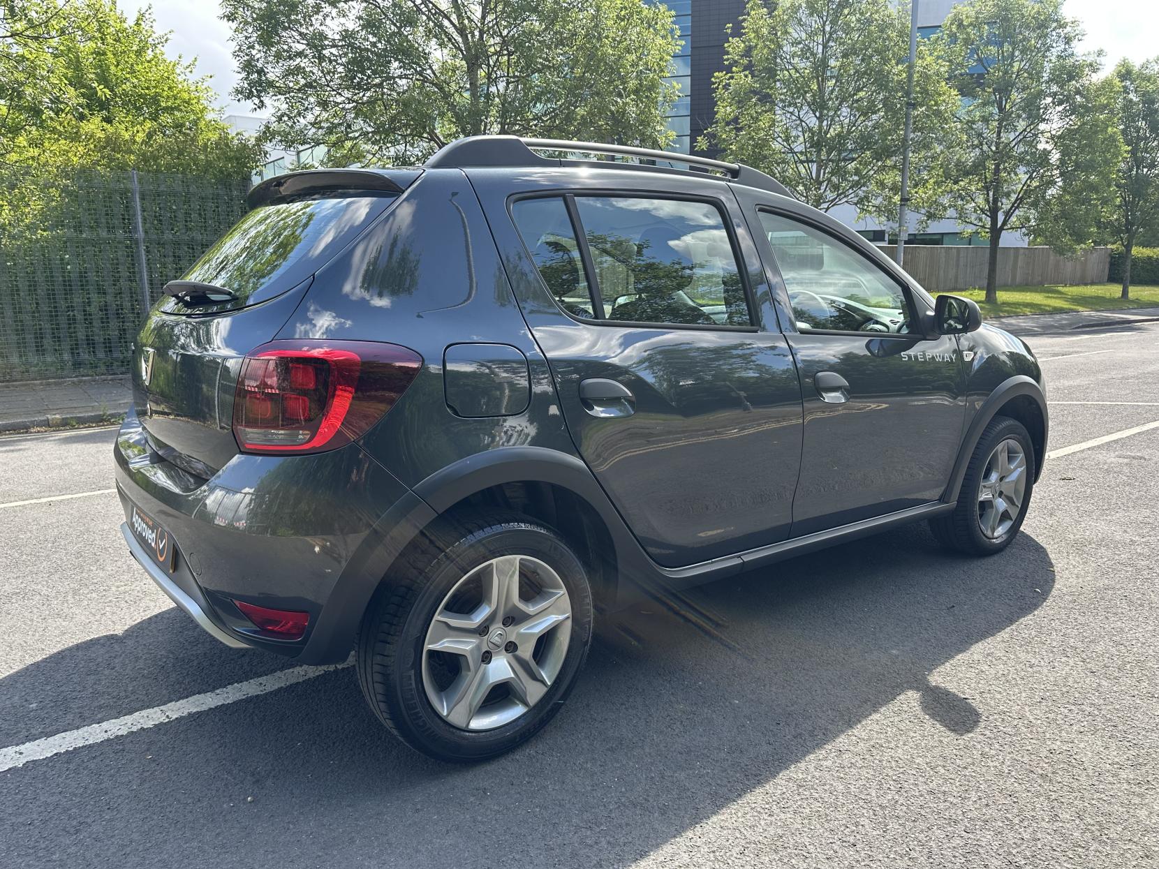 Dacia Sandero Stepway 0.9 TCe Essential Hatchback 5dr Petrol Manual Euro 6 (s/s) (90 ps)