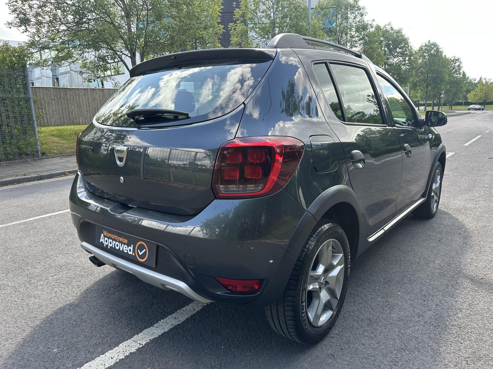 Dacia Sandero Stepway 0.9 TCe Essential Hatchback 5dr Petrol Manual Euro 6 (s/s) (90 ps)