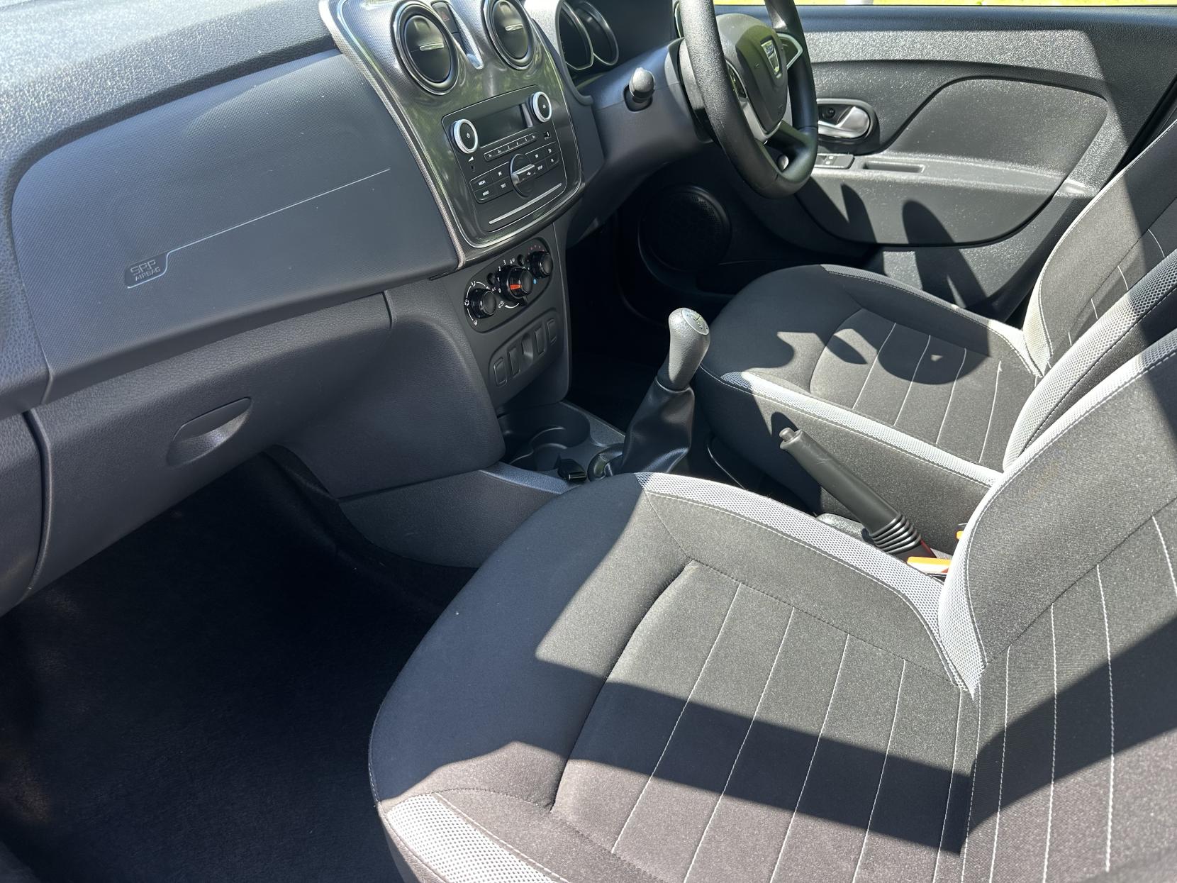Dacia Sandero Stepway 0.9 TCe Essential Hatchback 5dr Petrol Manual Euro 6 (s/s) (90 ps)