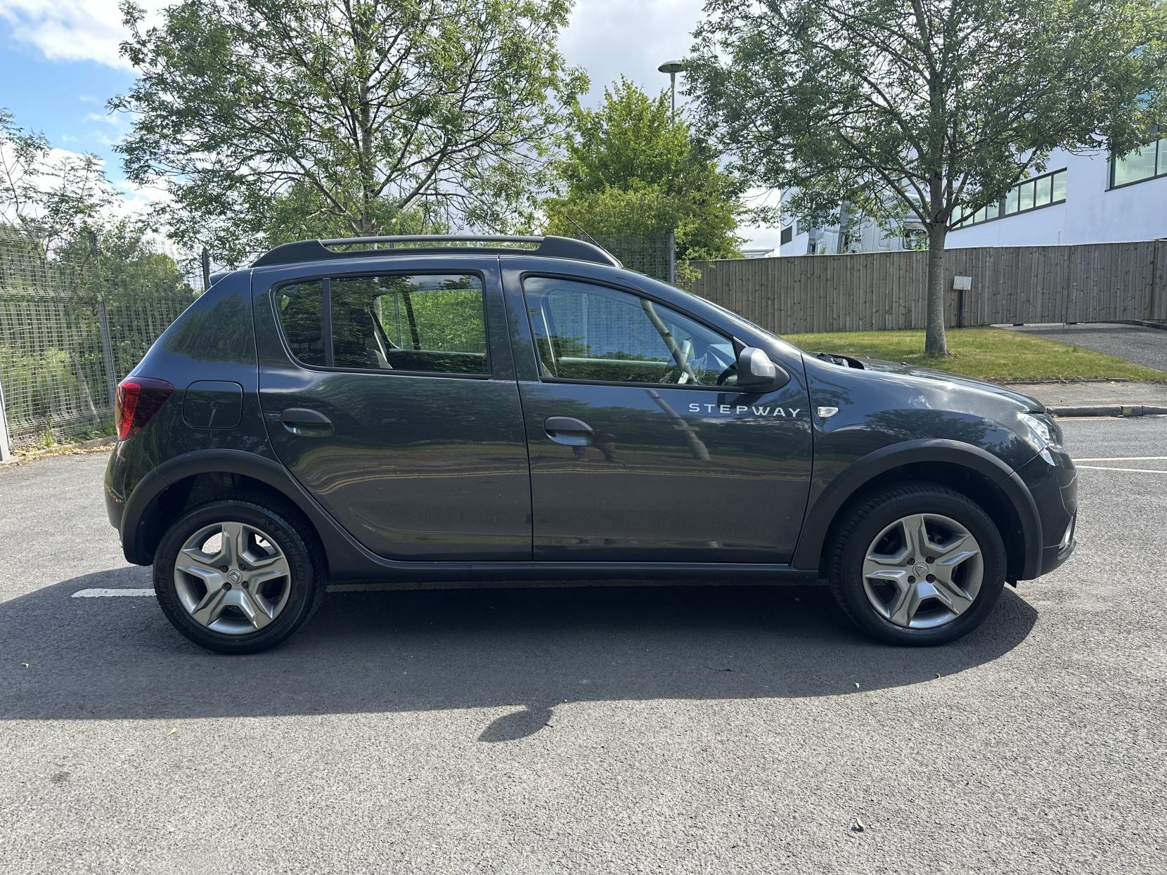 Dacia Sandero Stepway 0.9 TCe Essential Hatchback 5dr Petrol Manual Euro 6 (s/s) (90 ps)