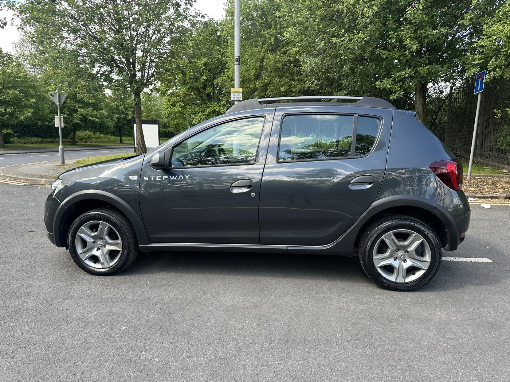 Dacia Sandero Stepway 0.9 TCe Essential Hatchback 5dr Petrol Manual Euro 6 (s/s) (90 ps)