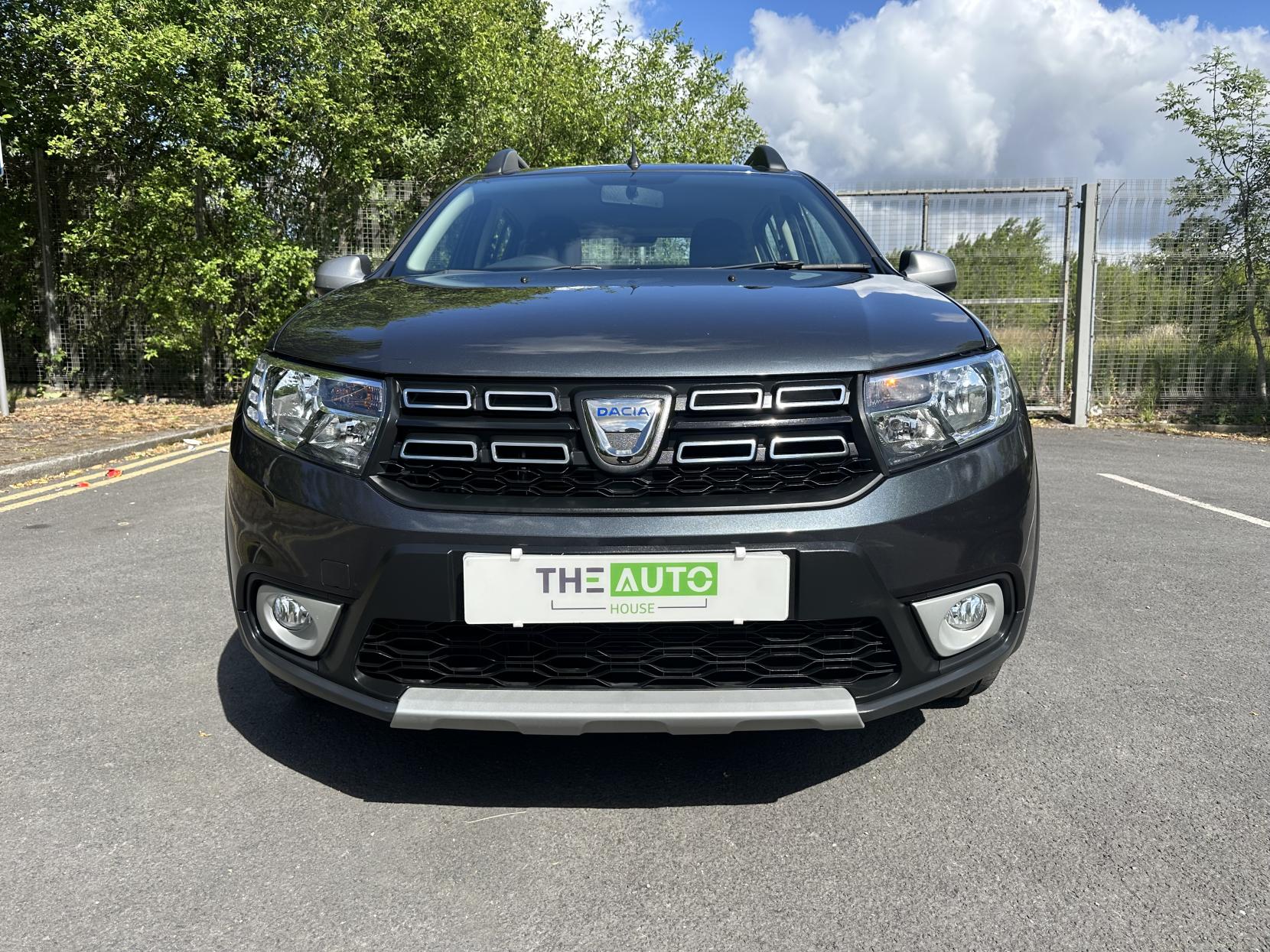 Dacia Sandero Stepway 0.9 TCe Essential Hatchback 5dr Petrol Manual Euro 6 (s/s) (90 ps)
