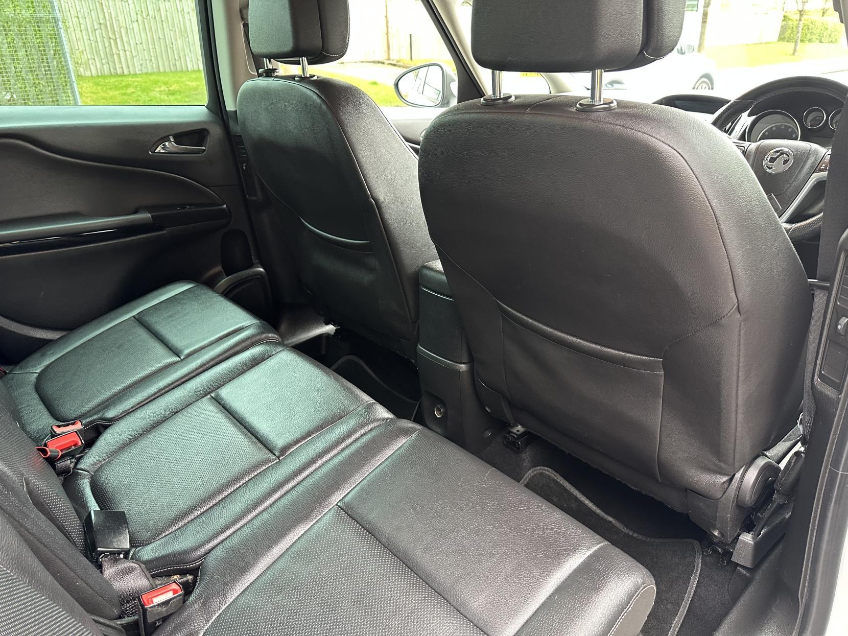 Vauxhall Zafira Tourer 1.4i Turbo SRi MPV 5dr Petrol Manual Euro 6 (140 ps)