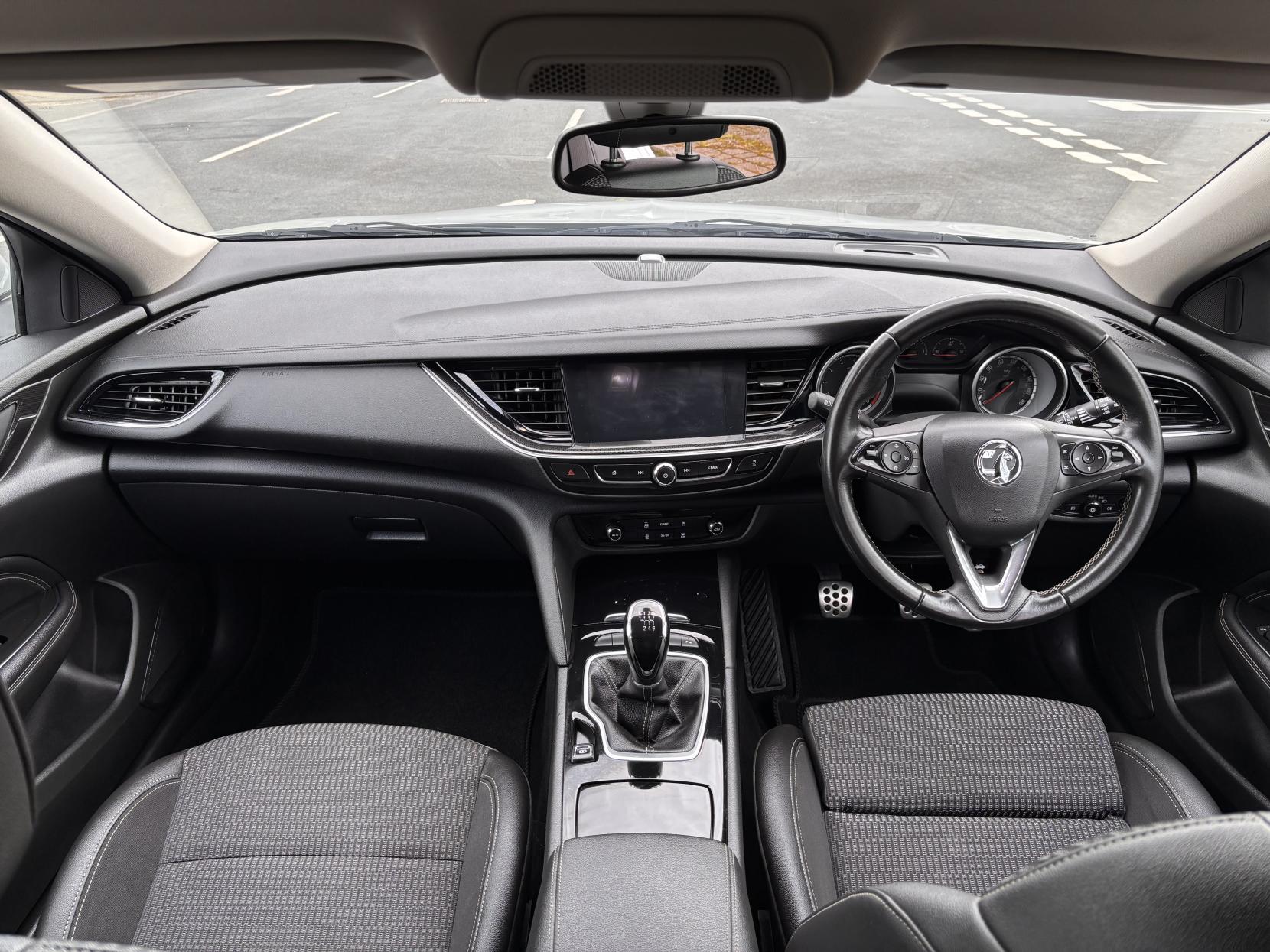 Vauxhall Insignia 1.5i Turbo SRi Nav Grand Sport 5dr Petrol Manual Euro 6 (s/s) (165 ps)