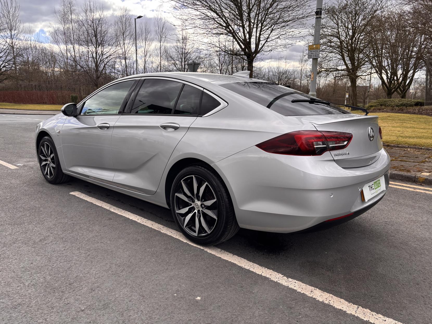 Vauxhall Insignia 1.5i Turbo SRi Nav Grand Sport 5dr Petrol Manual Euro 6 (s/s) (165 ps)
