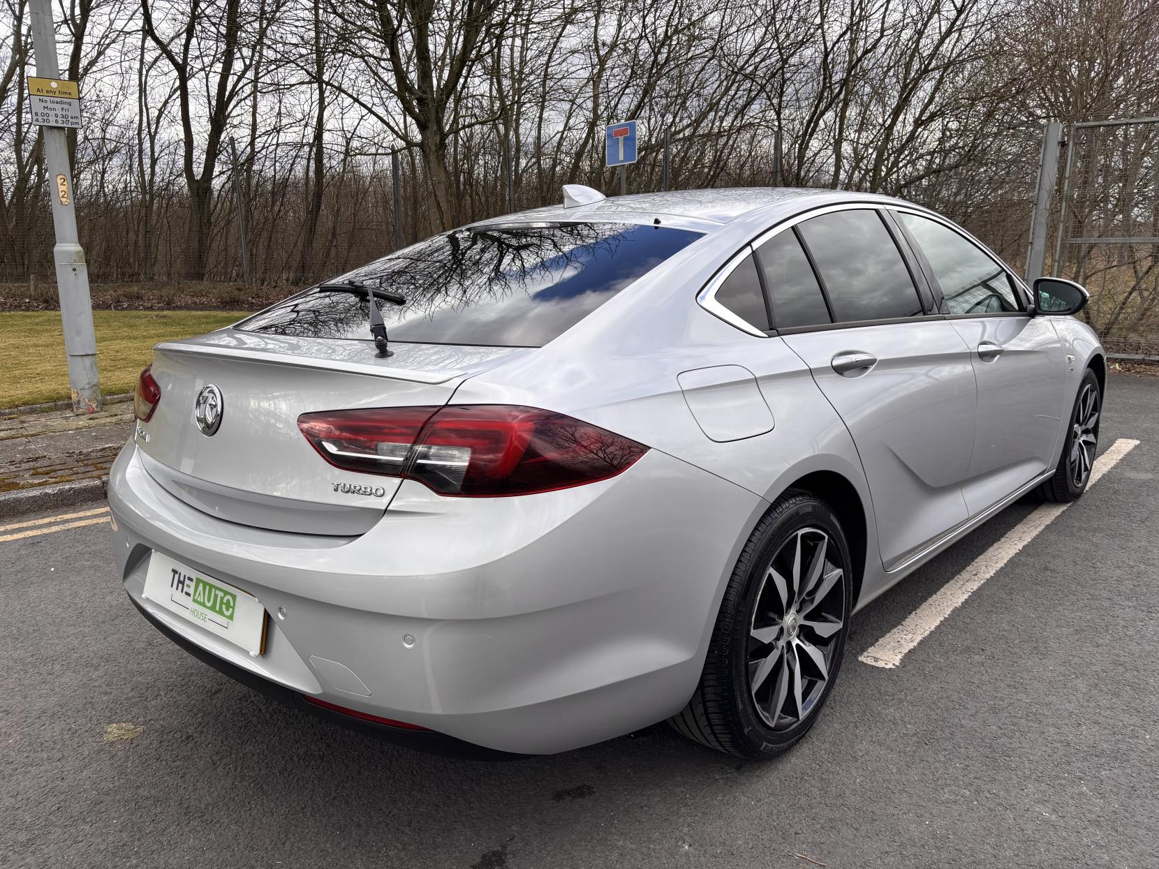 Vauxhall Insignia 1.5i Turbo SRi Nav Grand Sport 5dr Petrol Manual Euro 6 (s/s) (165 ps)