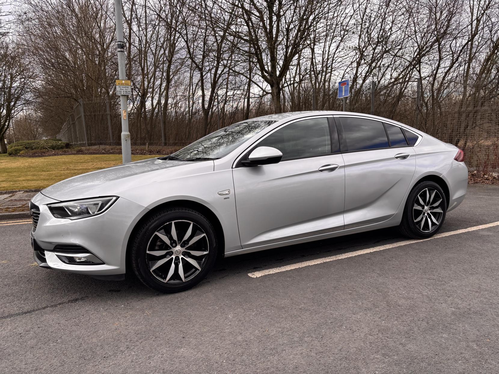 Vauxhall Insignia 1.5i Turbo SRi Nav Grand Sport 5dr Petrol Manual Euro 6 (s/s) (165 ps)