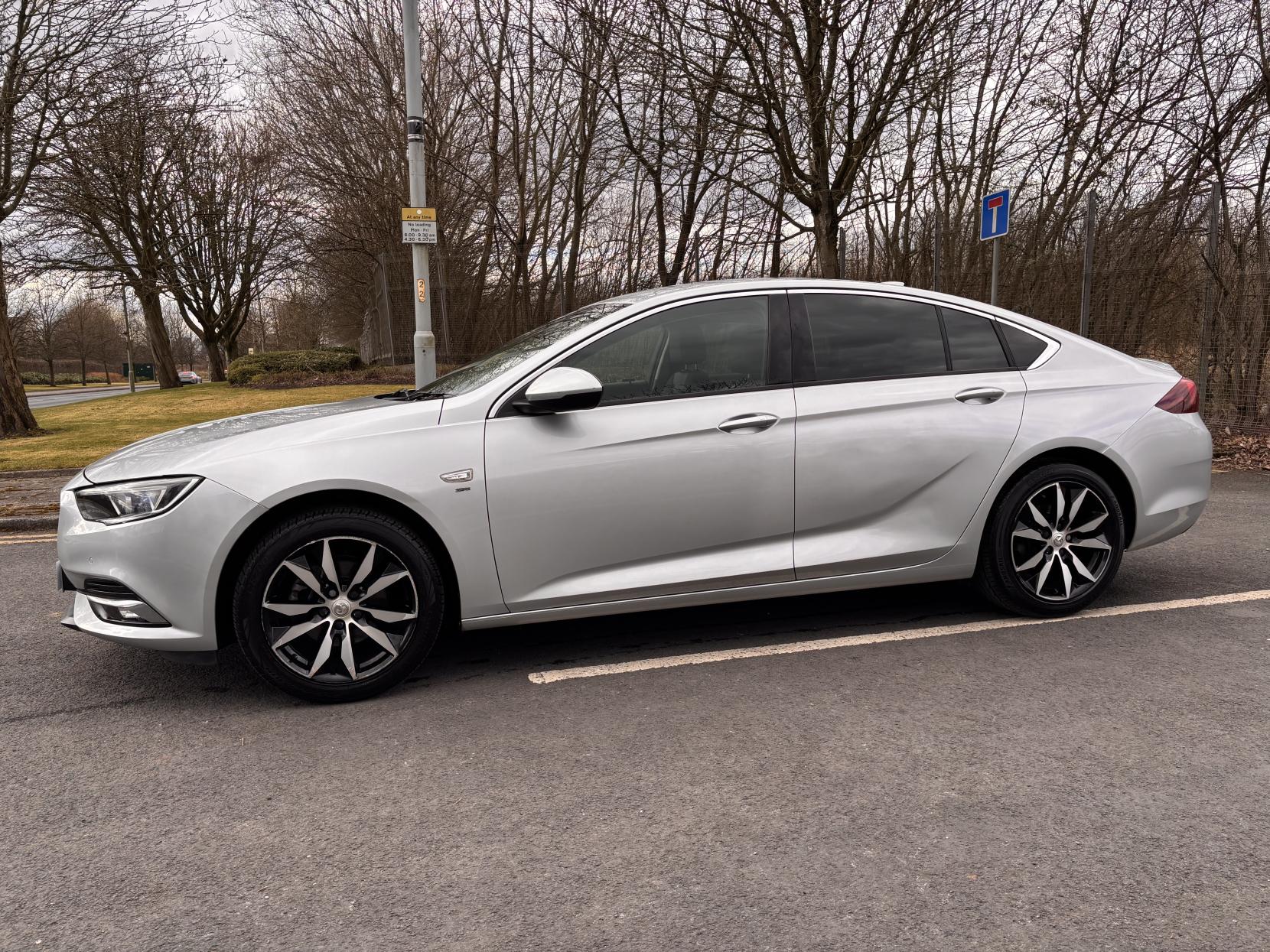 Vauxhall Insignia 1.5i Turbo SRi Nav Grand Sport 5dr Petrol Manual Euro 6 (s/s) (165 ps)