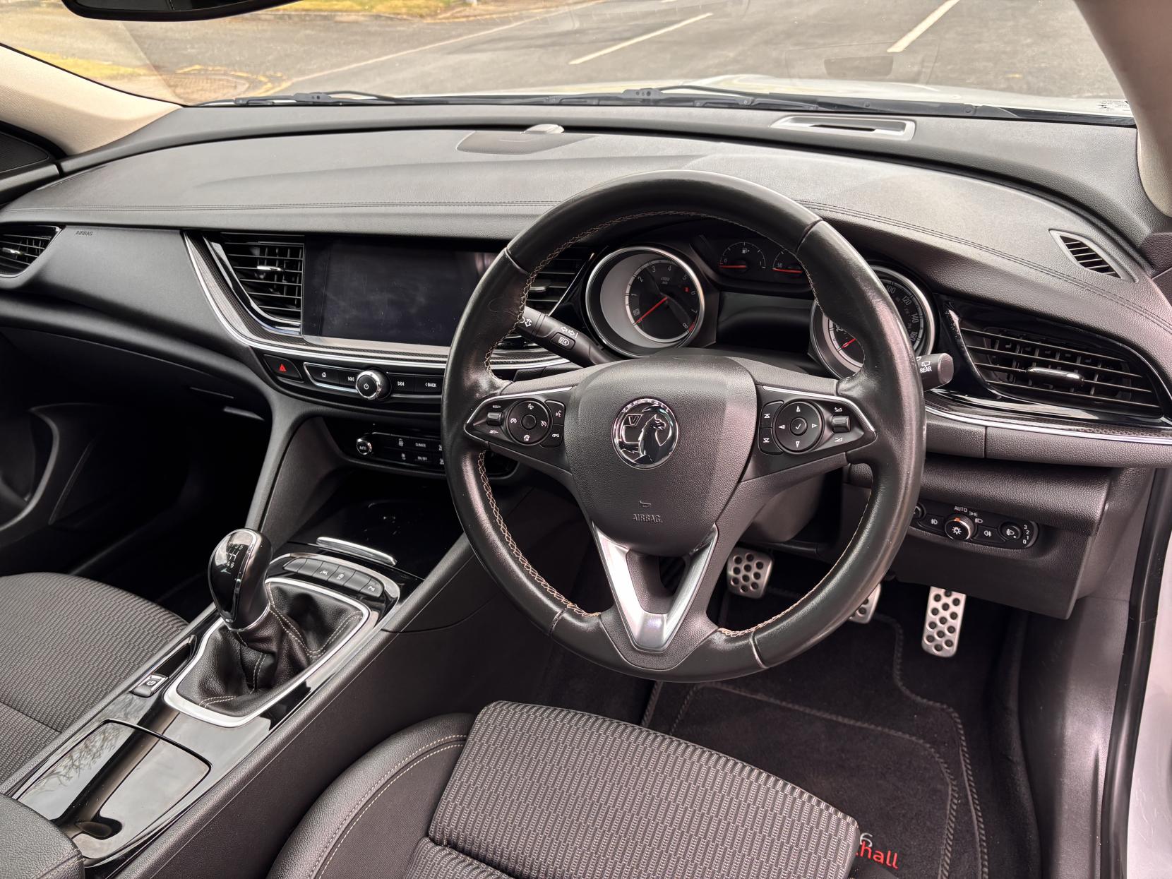 Vauxhall Insignia 1.5i Turbo SRi Nav Grand Sport 5dr Petrol Manual Euro 6 (s/s) (165 ps)