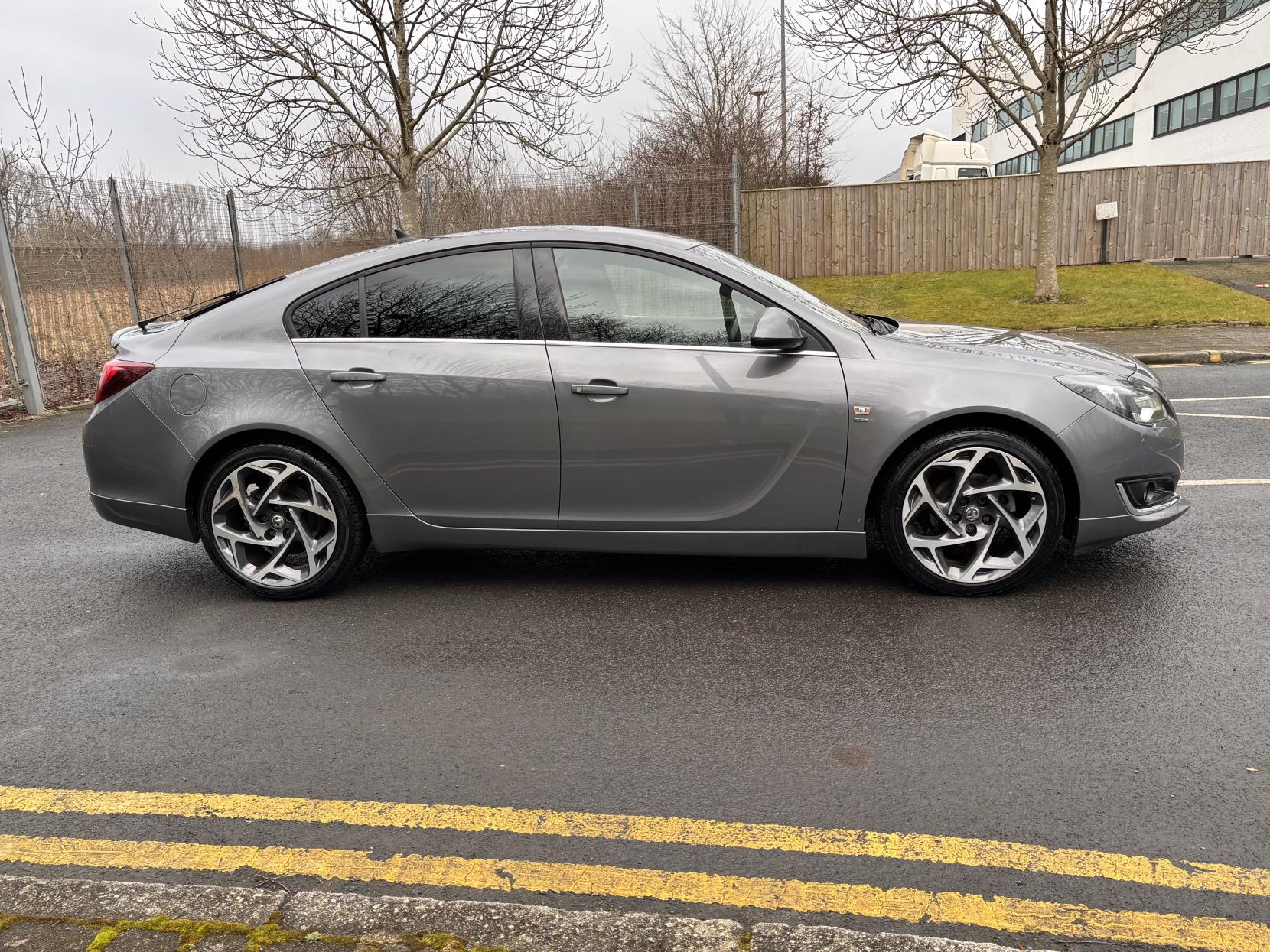 Vauxhall Insignia 1.6 CDTi SRi VX Line Nav Hatchback 5dr Diesel Manual Euro 6 (s/s) (136 ps)