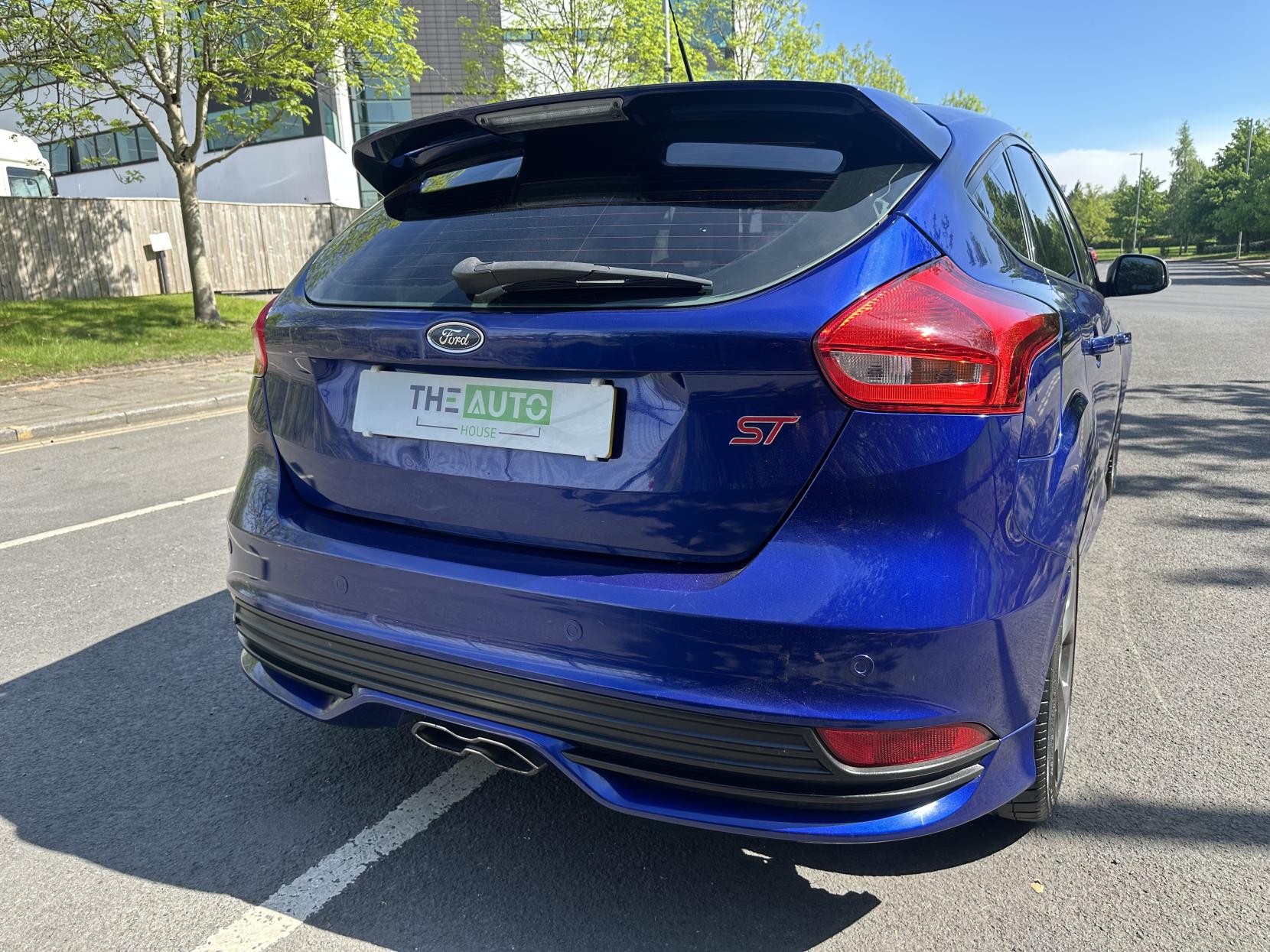 Ford Focus 2.0 TDCi ST-3 Hatchback 5dr Diesel Manual Euro 6 (s/s) (185 ps)