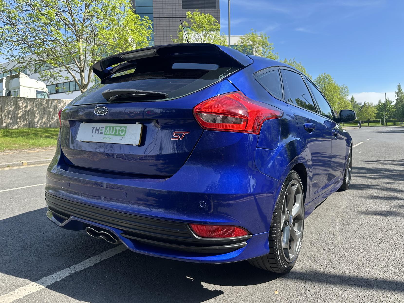 Ford Focus 2.0 TDCi ST-3 Hatchback 5dr Diesel Manual Euro 6 (s/s) (185 ps)