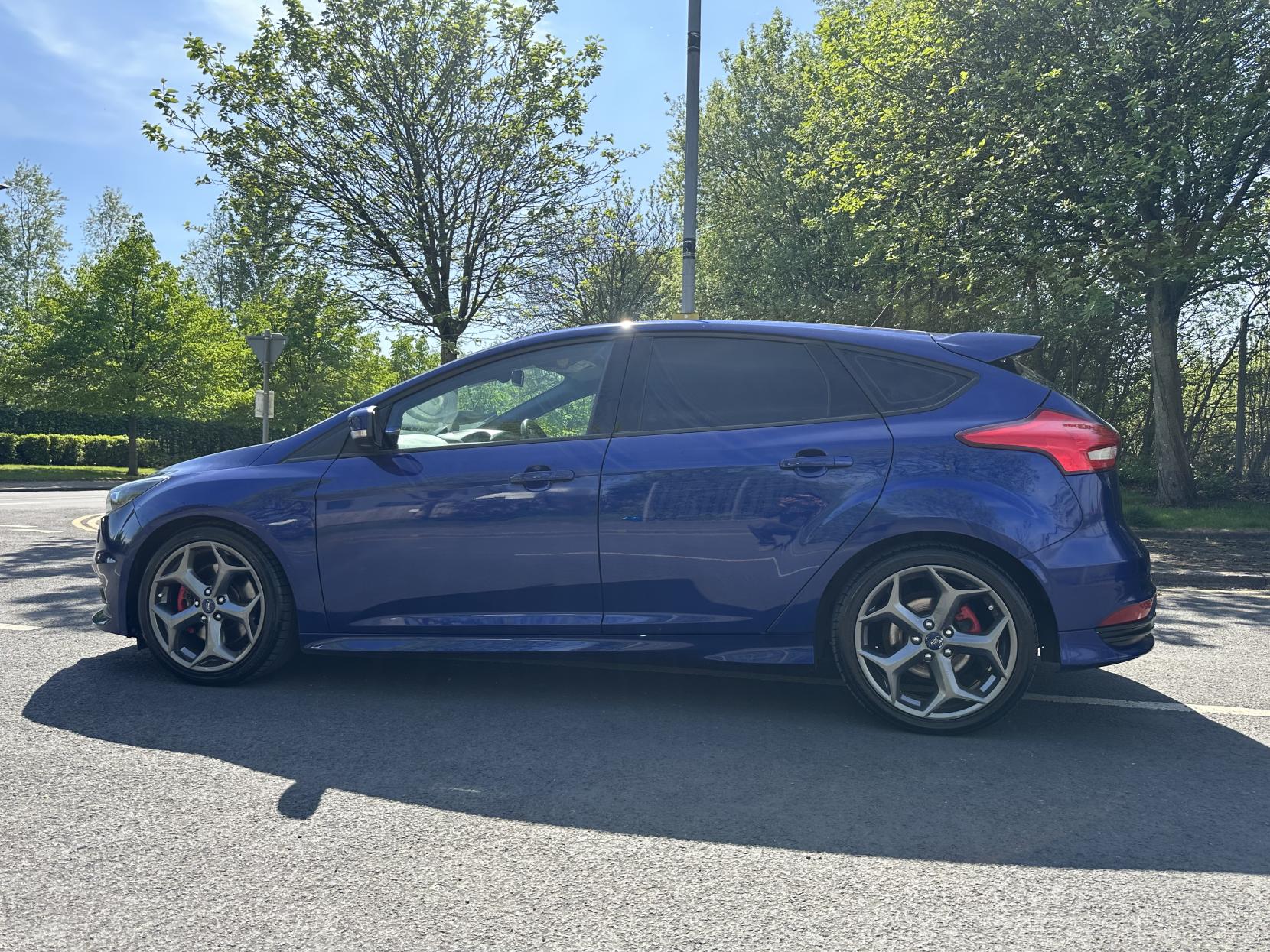 Ford Focus 2.0 TDCi ST-3 Hatchback 5dr Diesel Manual Euro 6 (s/s) (185 ps)