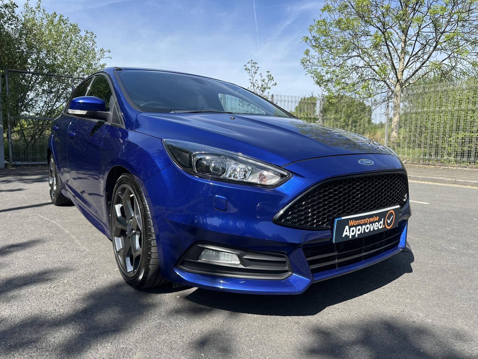 Ford Focus 2.0 TDCi ST-3 Hatchback 5dr Diesel Manual Euro 6 (s/s) (185 ps)