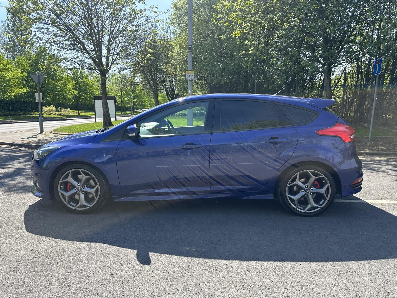 Ford Focus 2.0 TDCi ST-3 Hatchback 5dr Diesel Manual Euro 6 (s/s) (185 ps)