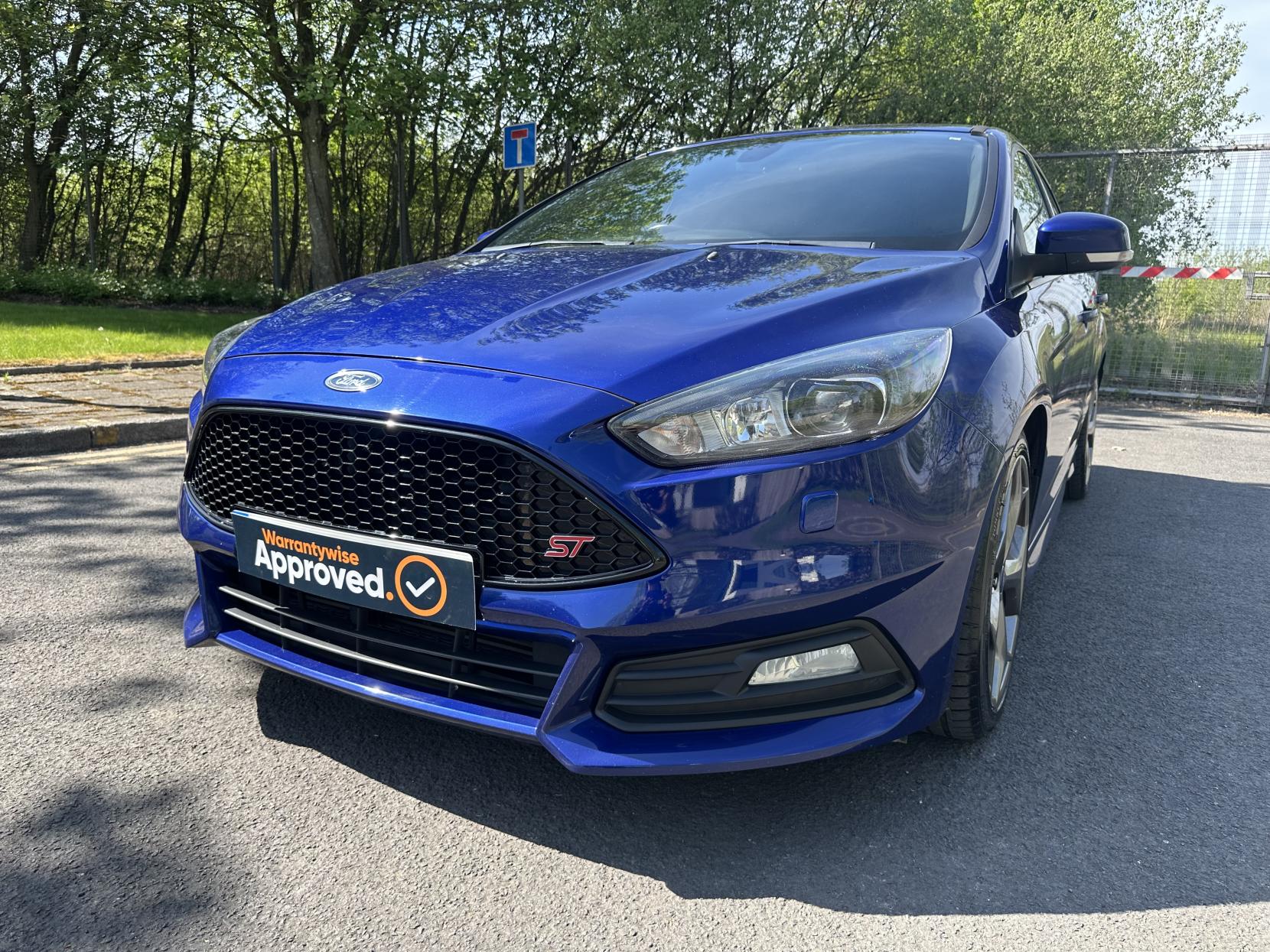 Ford Focus 2.0 TDCi ST-3 Hatchback 5dr Diesel Manual Euro 6 (s/s) (185 ps)