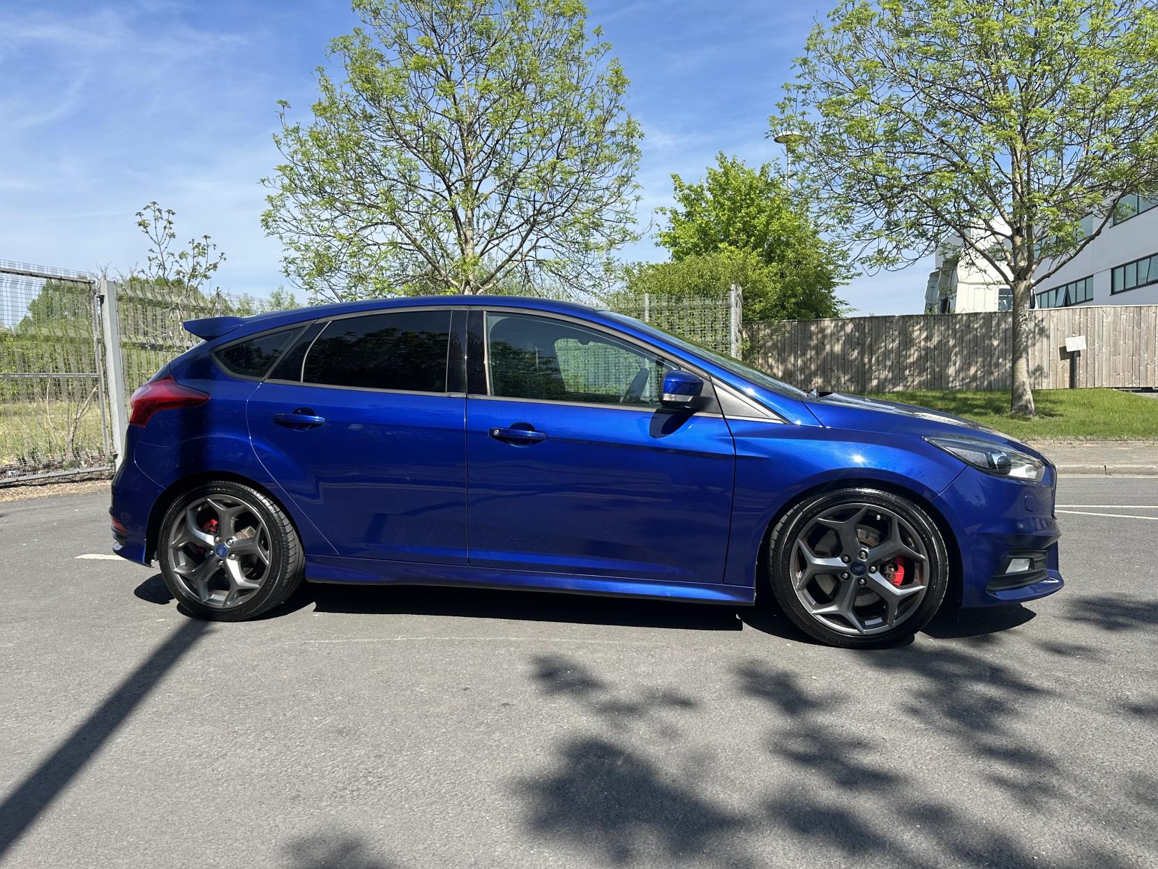 Ford Focus 2.0 TDCi ST-3 Hatchback 5dr Diesel Manual Euro 6 (s/s) (185 ps)