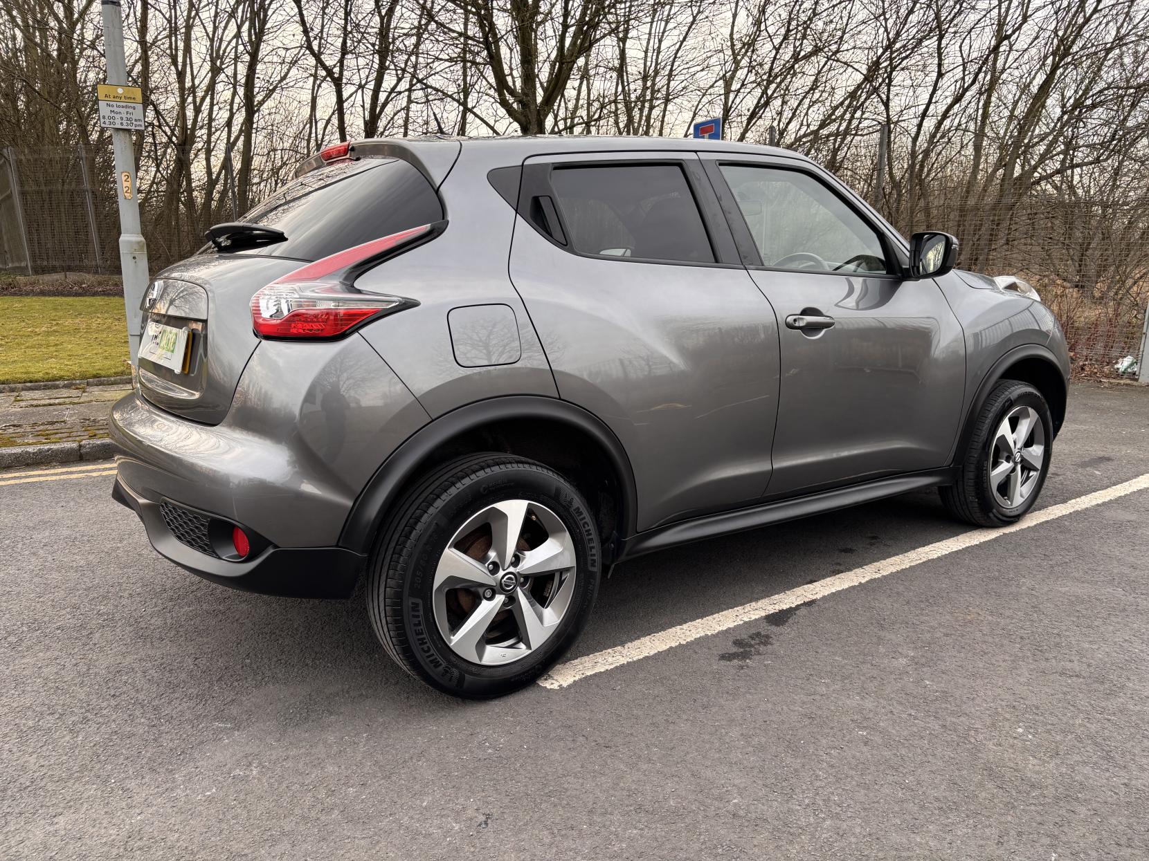 Nissan Juke 1.6 Acenta SUV 5dr Petrol Manual Euro 6 (112 ps)