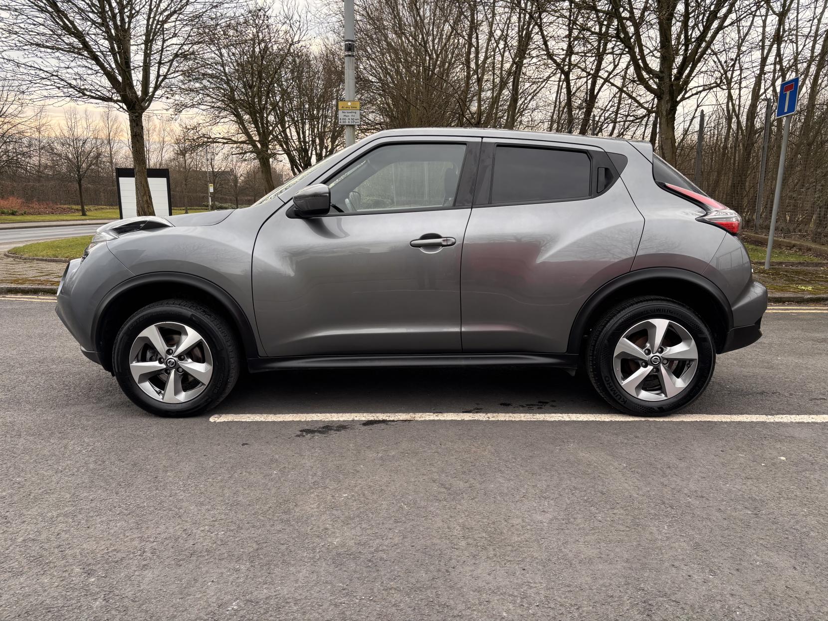 Nissan Juke 1.6 Acenta SUV 5dr Petrol Manual Euro 6 (112 ps)