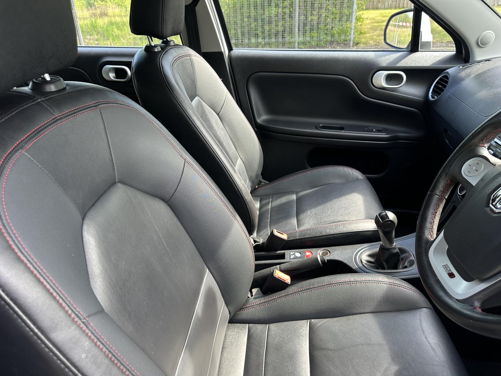 MG MG3 1.5 VTi-TECH 3Style+ Hatchback 5dr Petrol Manual Euro 6 (s/s) (106 ps)