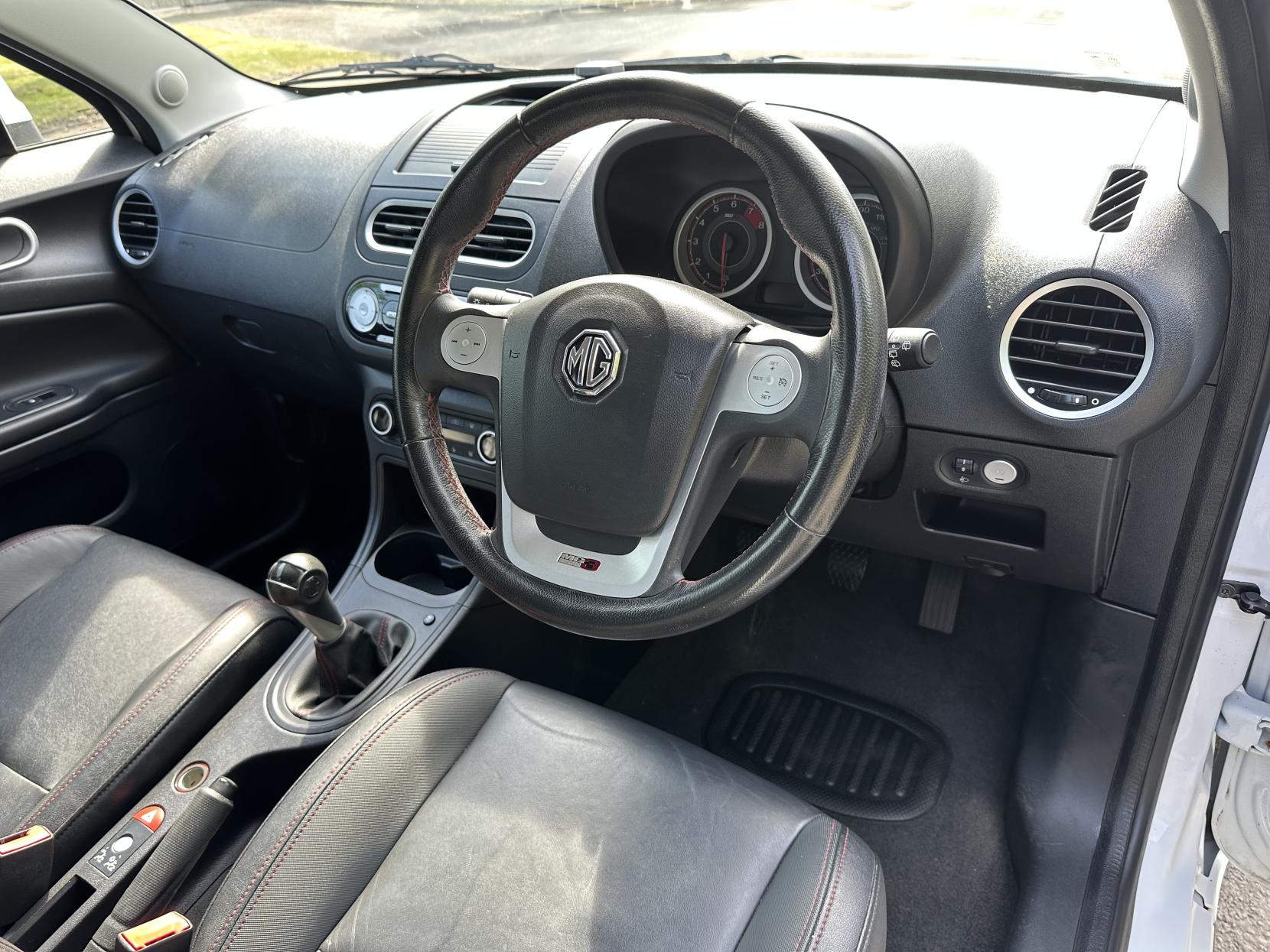 MG MG3 1.5 VTi-TECH 3Style+ Hatchback 5dr Petrol Manual Euro 6 (s/s) (106 ps)