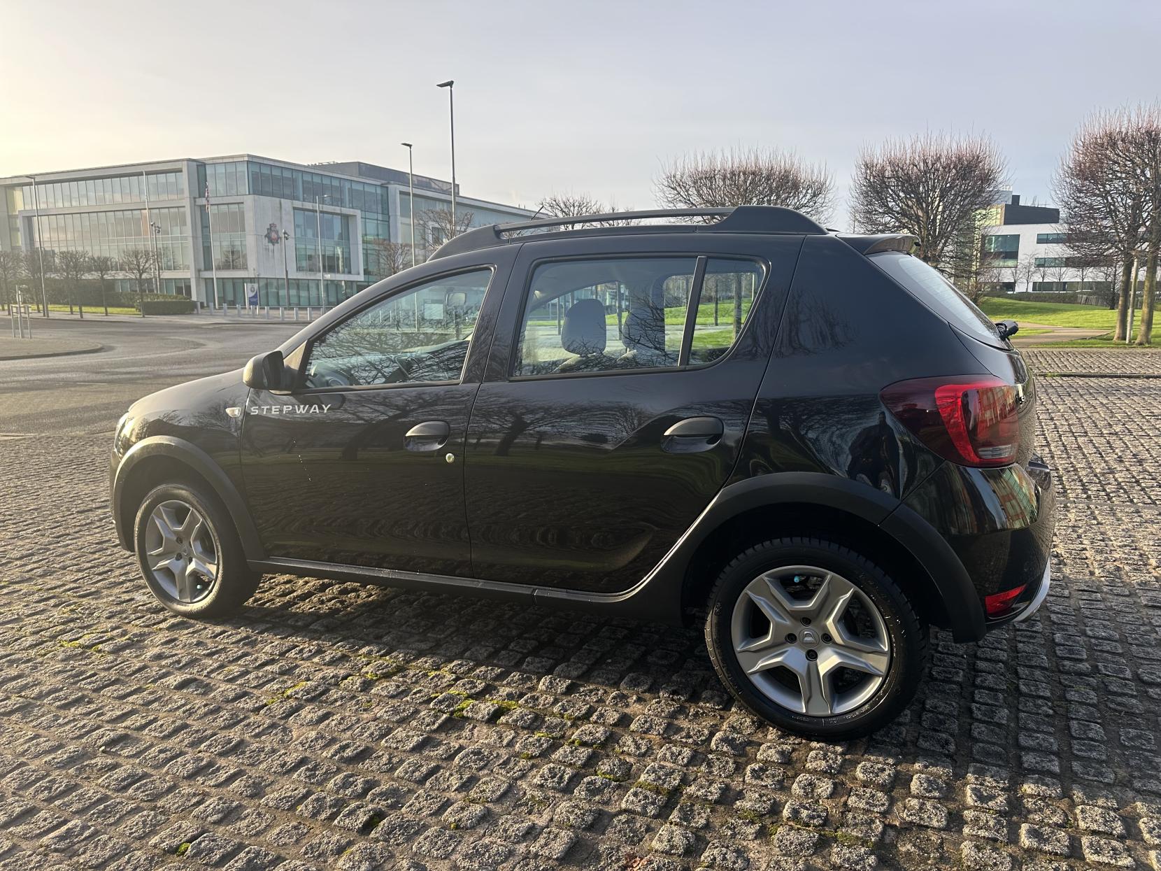 Dacia Sandero Stepway 1.5 dCi Laureate Hatchback 5dr Diesel Manual Euro 6 (s/s) (90 ps)