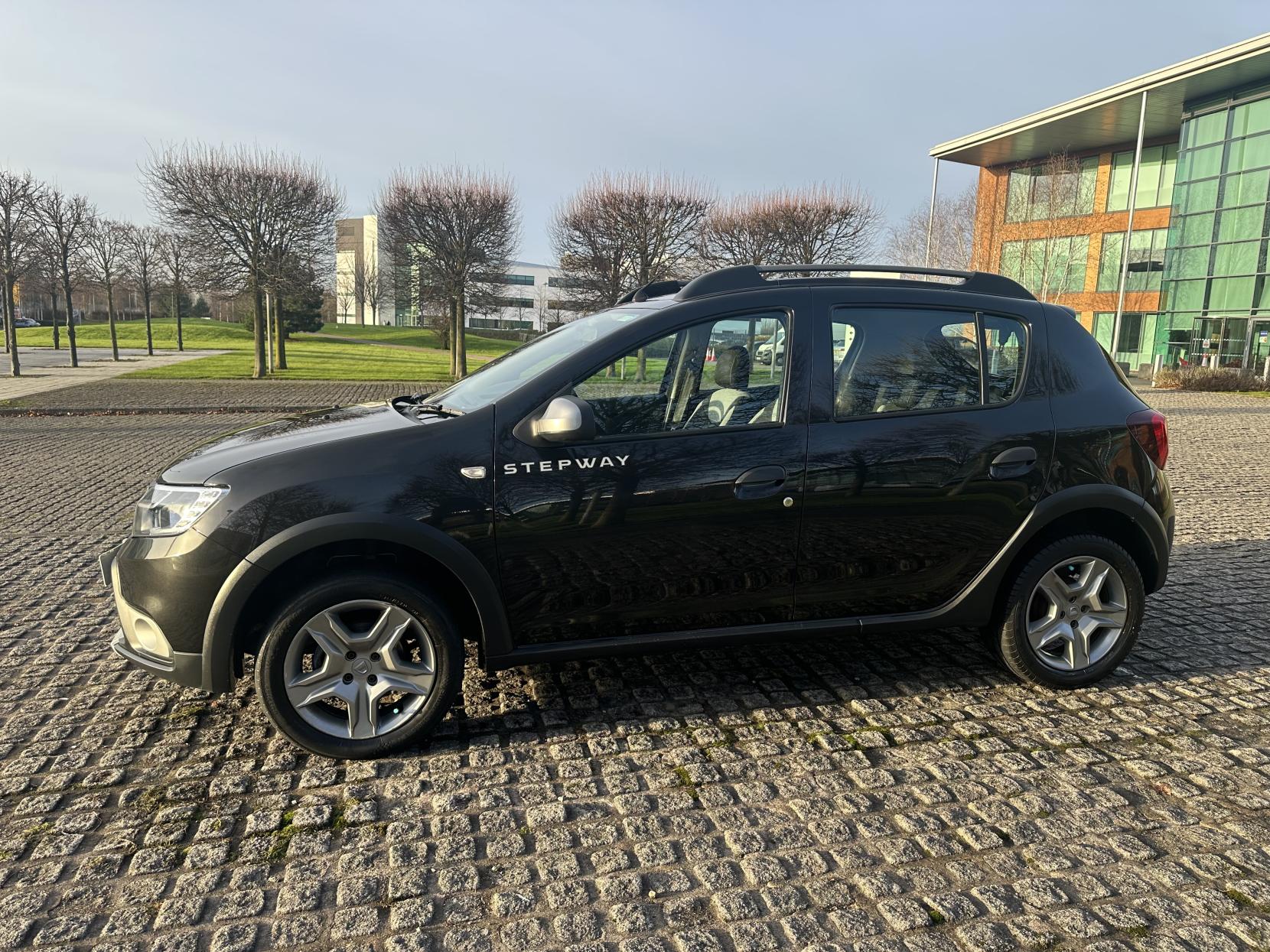 Dacia Sandero Stepway 1.5 dCi Laureate Hatchback 5dr Diesel Manual Euro 6 (s/s) (90 ps)