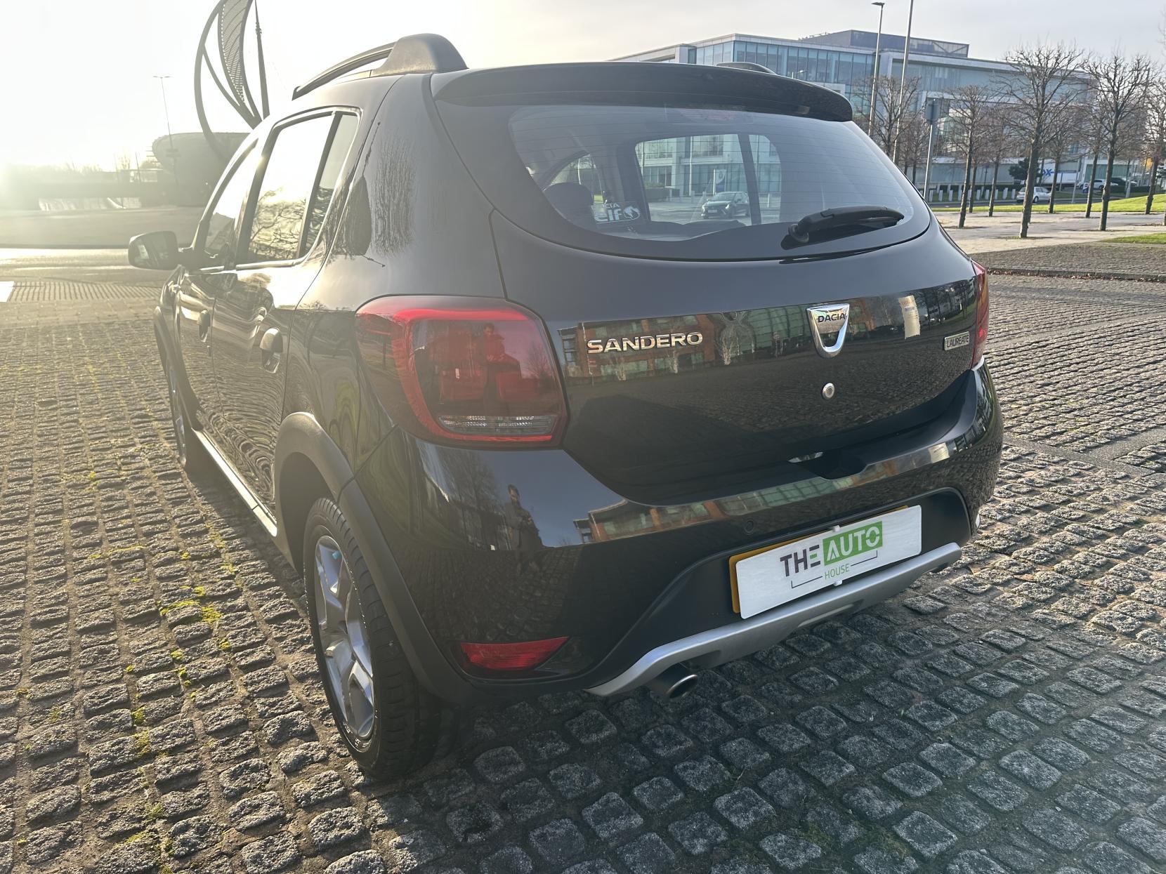 Dacia Sandero Stepway 1.5 dCi Laureate Hatchback 5dr Diesel Manual Euro 6 (s/s) (90 ps)