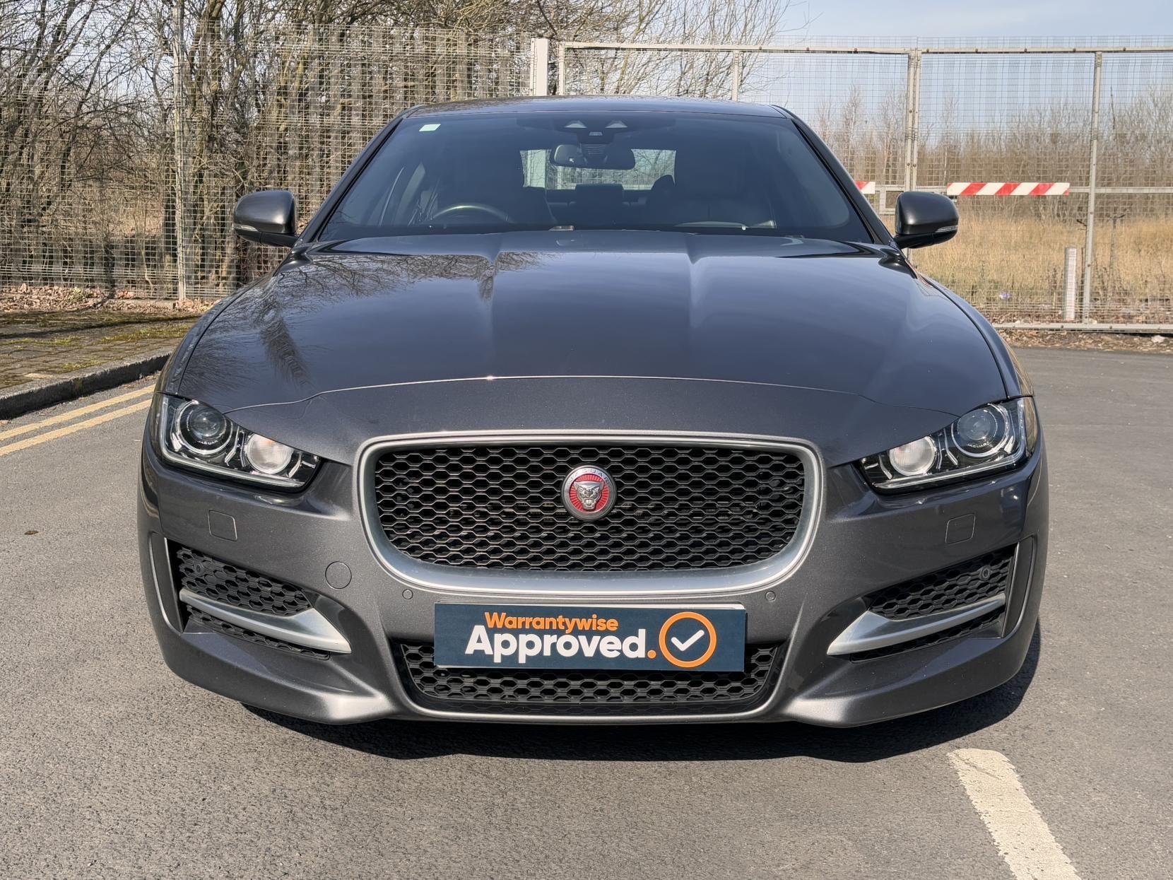 Jaguar XE 2.0d R-Sport Saloon 4dr Diesel Auto Euro 6 (s/s) (180 ps)