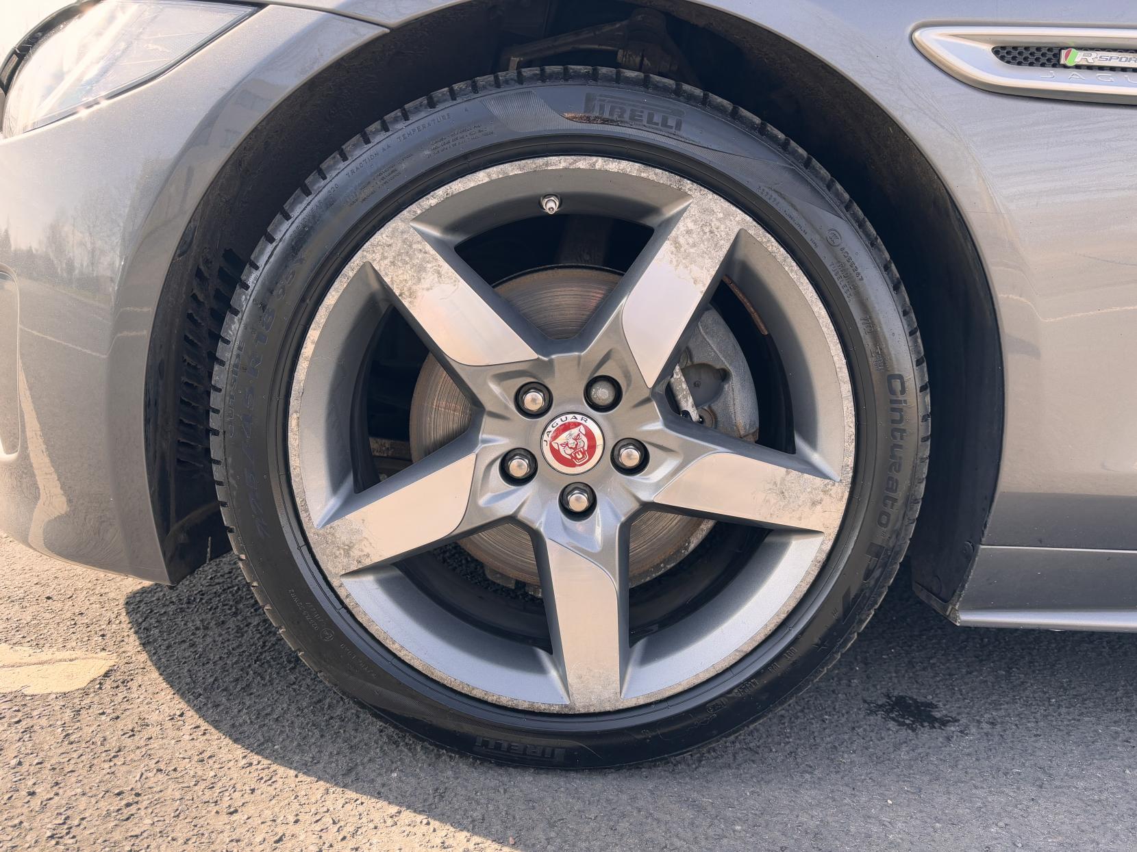 Jaguar XE 2.0d R-Sport Saloon 4dr Diesel Auto Euro 6 (s/s) (180 ps)