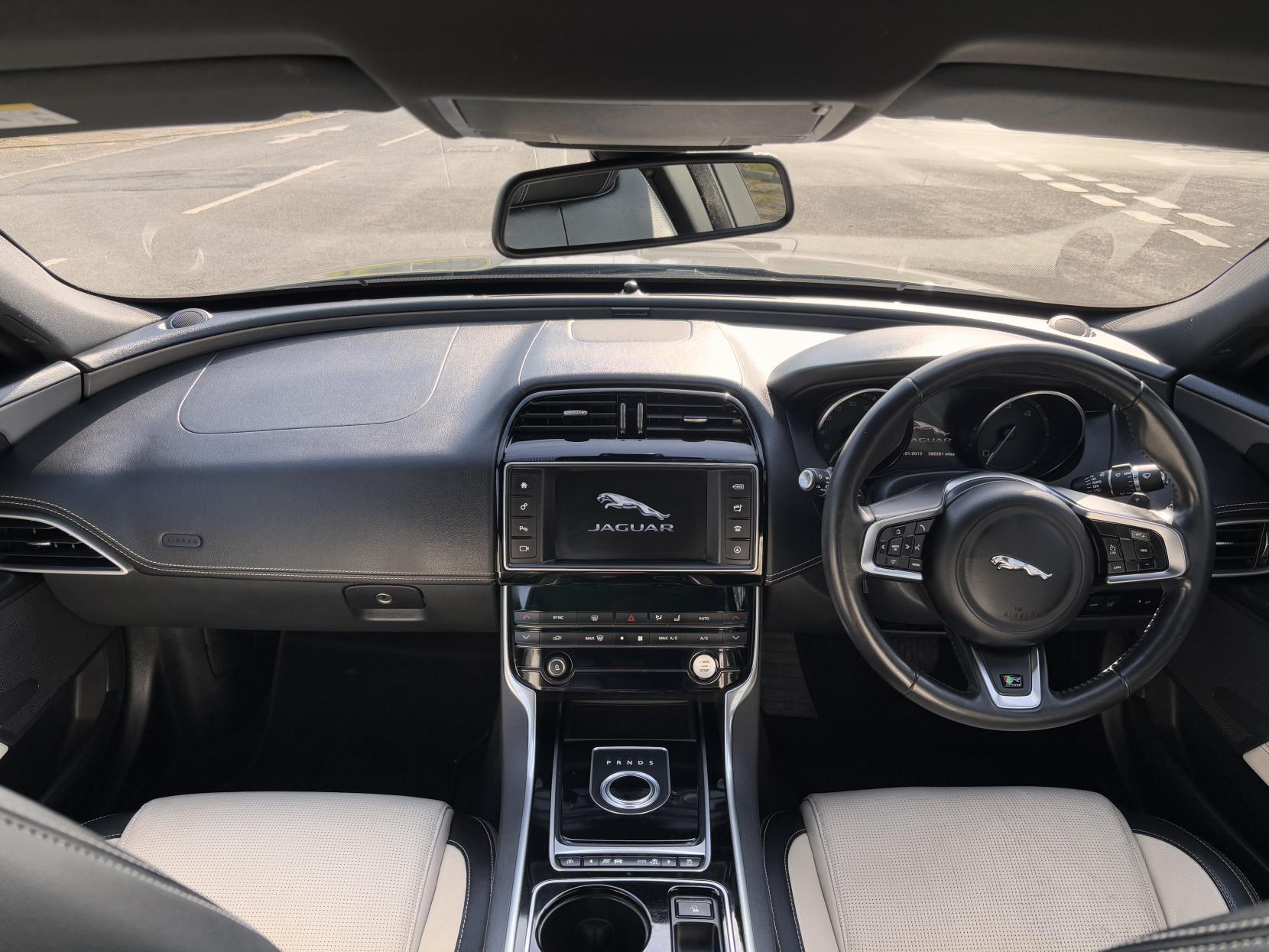 Jaguar XE 2.0d R-Sport Saloon 4dr Diesel Auto Euro 6 (s/s) (180 ps)