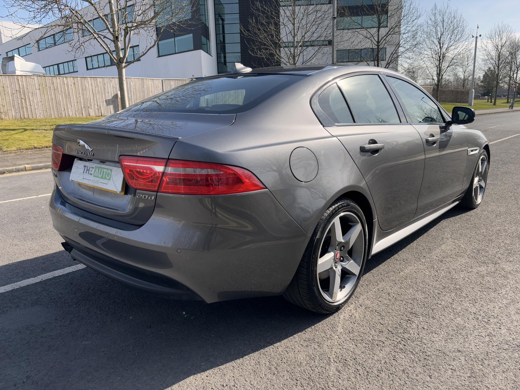 Jaguar XE 2.0d R-Sport Saloon 4dr Diesel Auto Euro 6 (s/s) (180 ps)