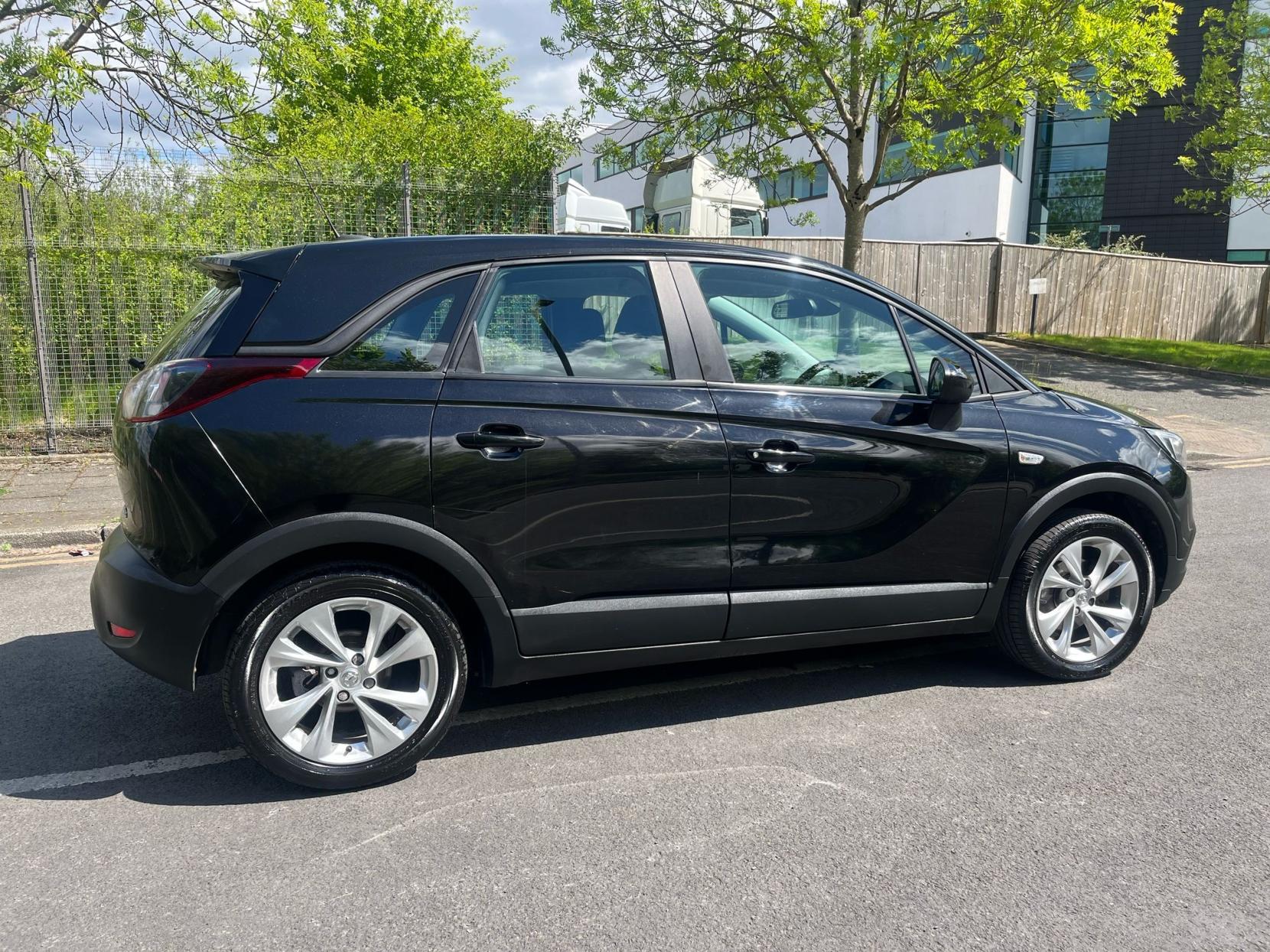 Vauxhall Crossland X 1.2 Turbo ecoTEC GPF SE SUV 5dr Petrol Manual Euro 6 (s/s) (110 ps)