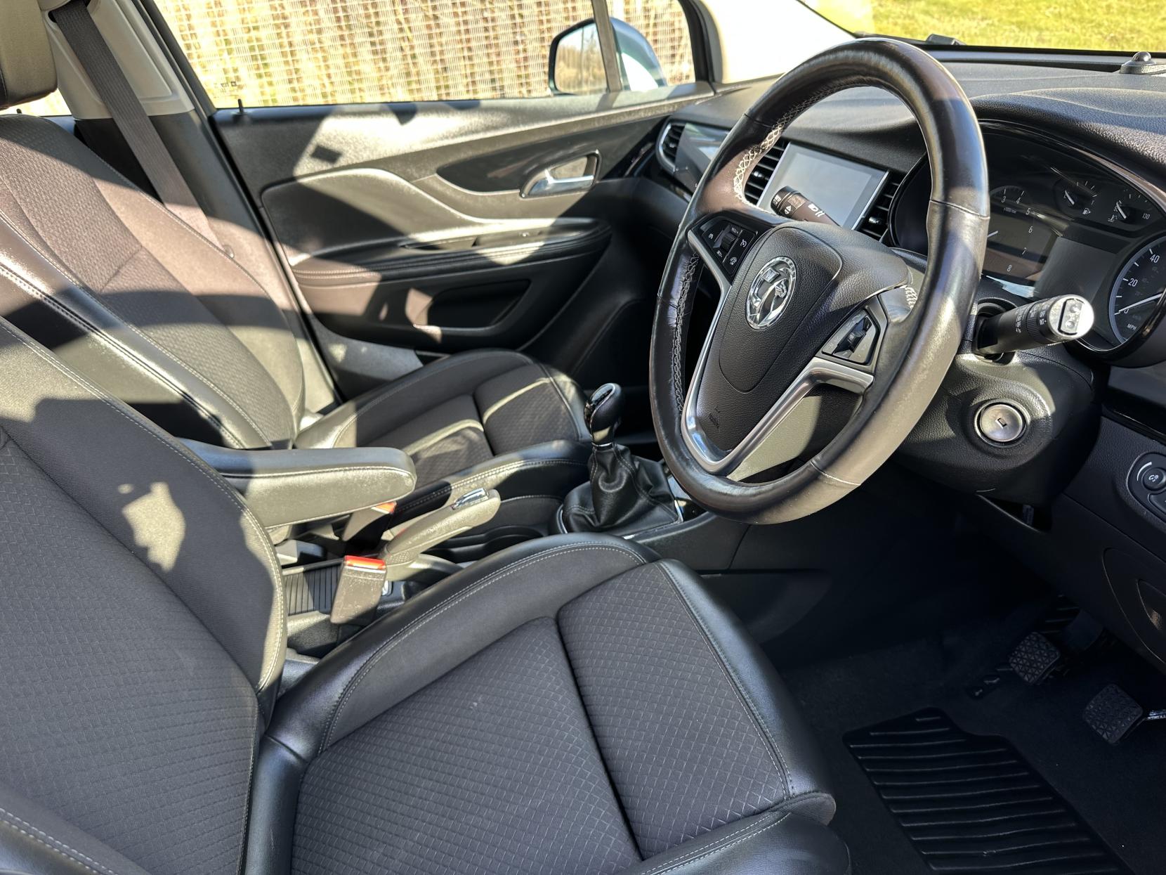Vauxhall Mokka X 1.4i Turbo ecoTEC Griffin SUV 5dr Petrol Manual Euro 6 (s/s) (140 ps)