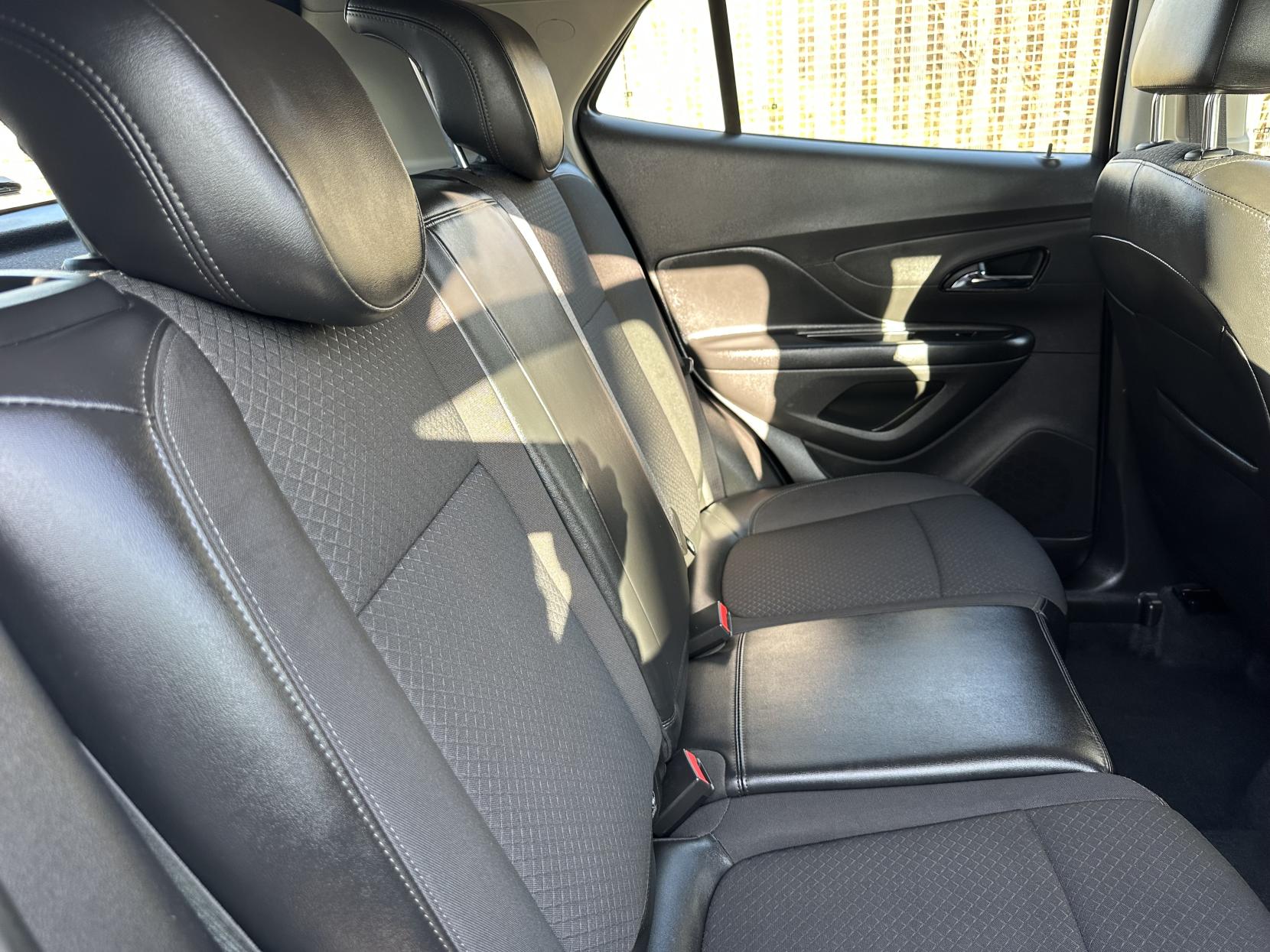 Vauxhall Mokka X 1.4i Turbo ecoTEC Griffin SUV 5dr Petrol Manual Euro 6 (s/s) (140 ps)