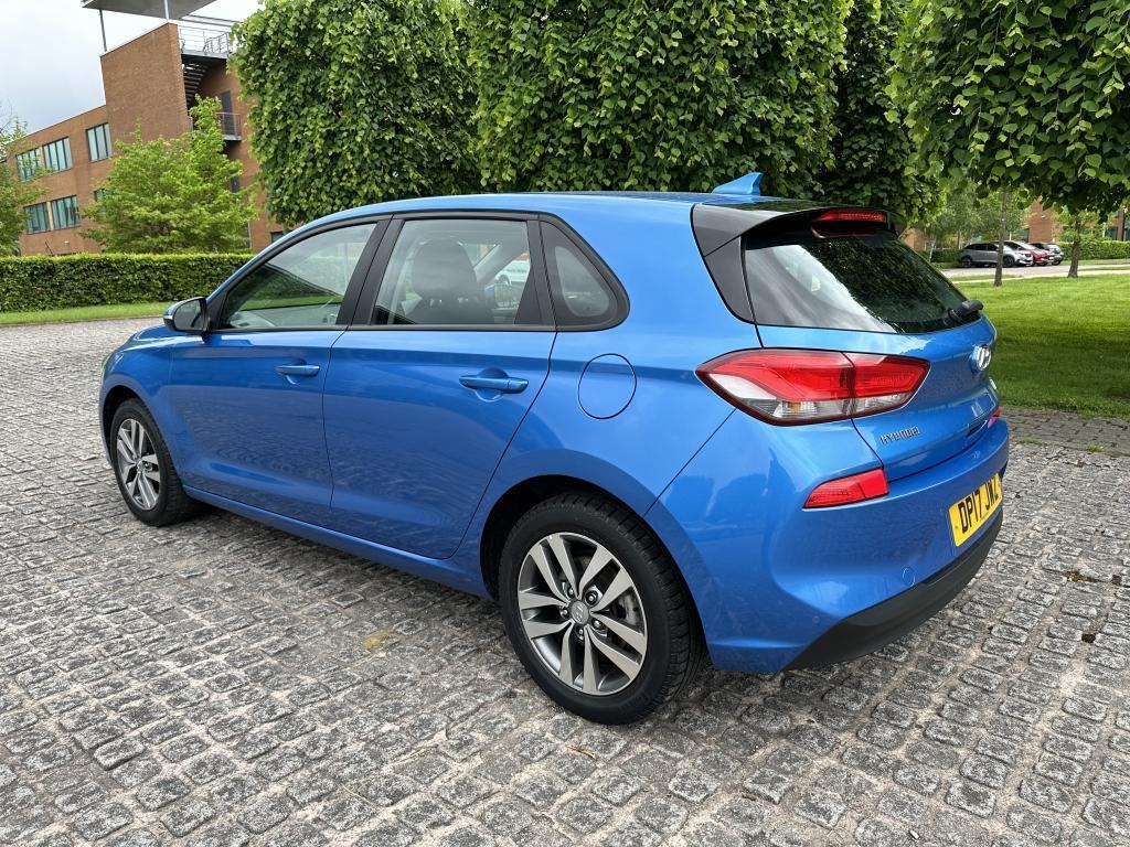 Hyundai I30 DIESEL HATCHBACK 1.6 CRDI SE NAV 5DR Manual