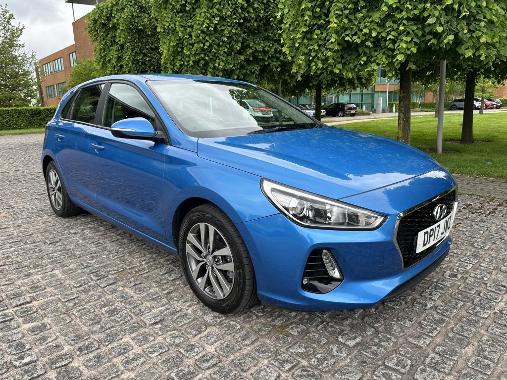 Hyundai I30 DIESEL HATCHBACK 1.6 CRDI SE NAV 5DR Manual