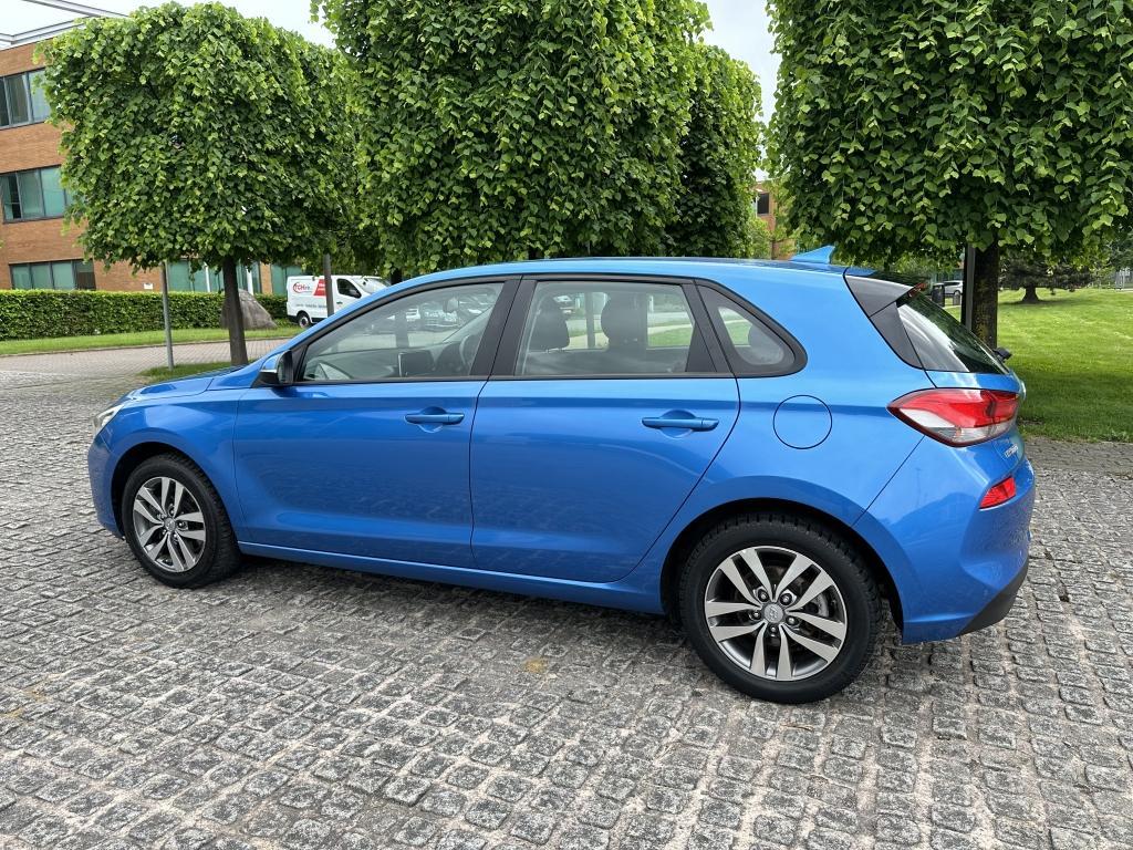 Hyundai I30 DIESEL HATCHBACK 1.6 CRDI SE NAV 5DR Manual